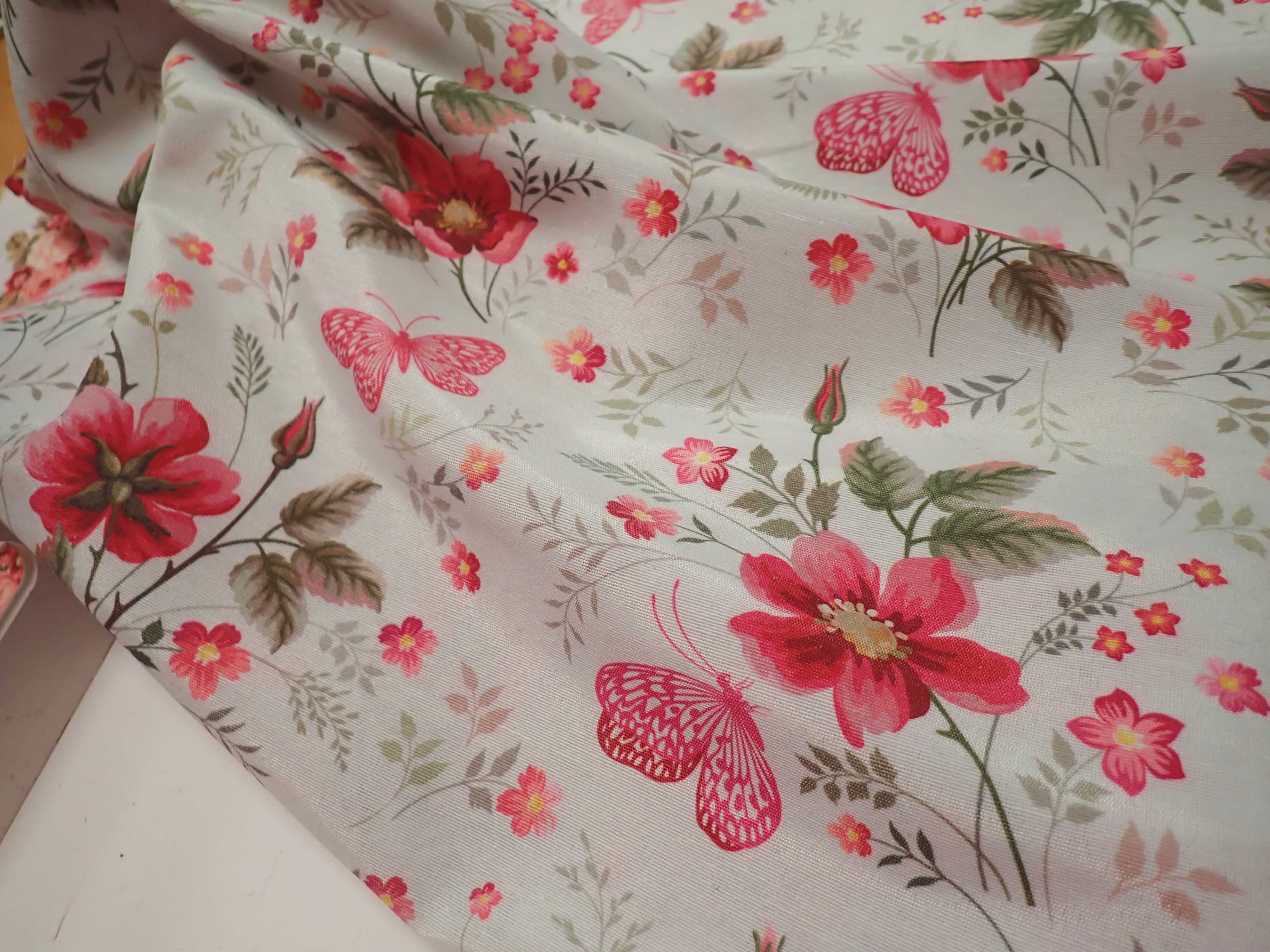 LÁTKA - POTAHOVKA - KVĚTY + MOTÝLCI