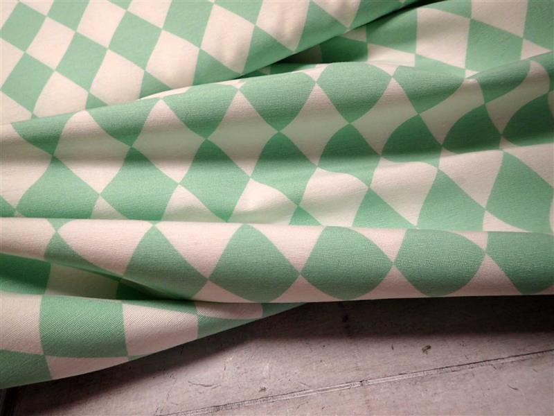 LÁTKA - POTAHOVKA - MENTOLOVÉ KOSOČTVERCE