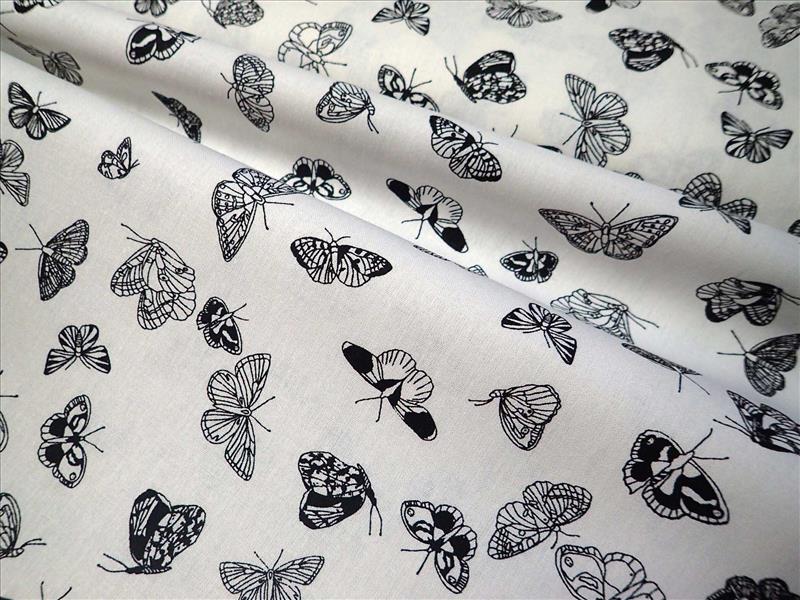 LÁTKA - DĚTSKÁ - ČERNÝ MOTÝLEK - OMALOVÁNKY