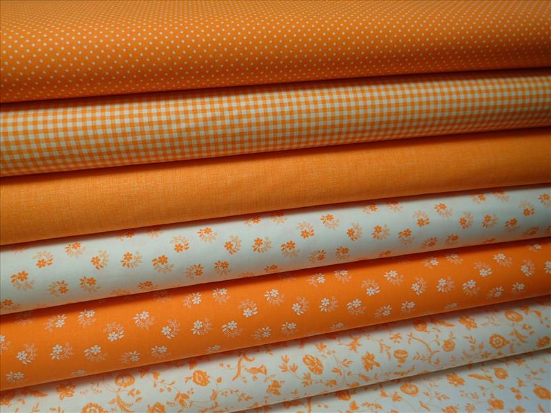 LÁTKA - ORANŽOVÁ  KOSTIČKA