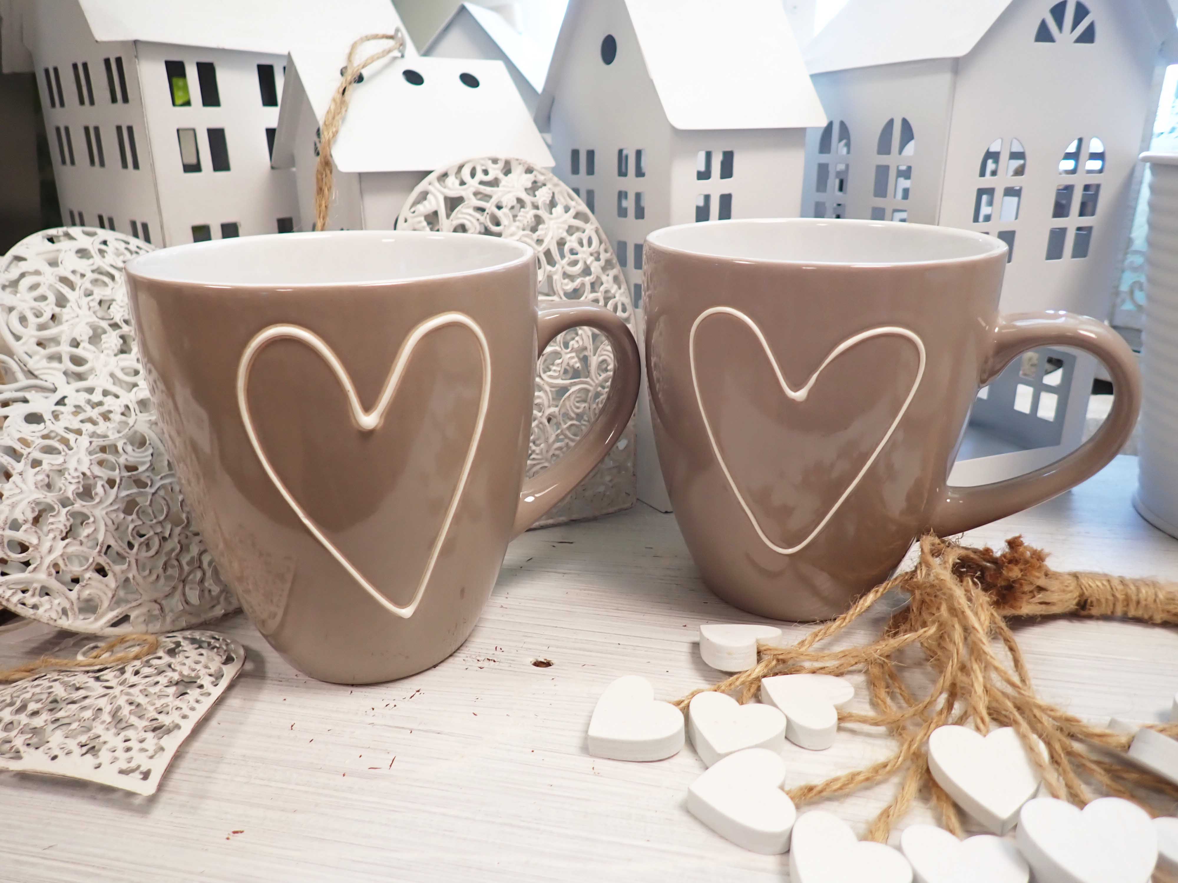 HRNEK - BÉŽOVÝ + SRDÍČKO