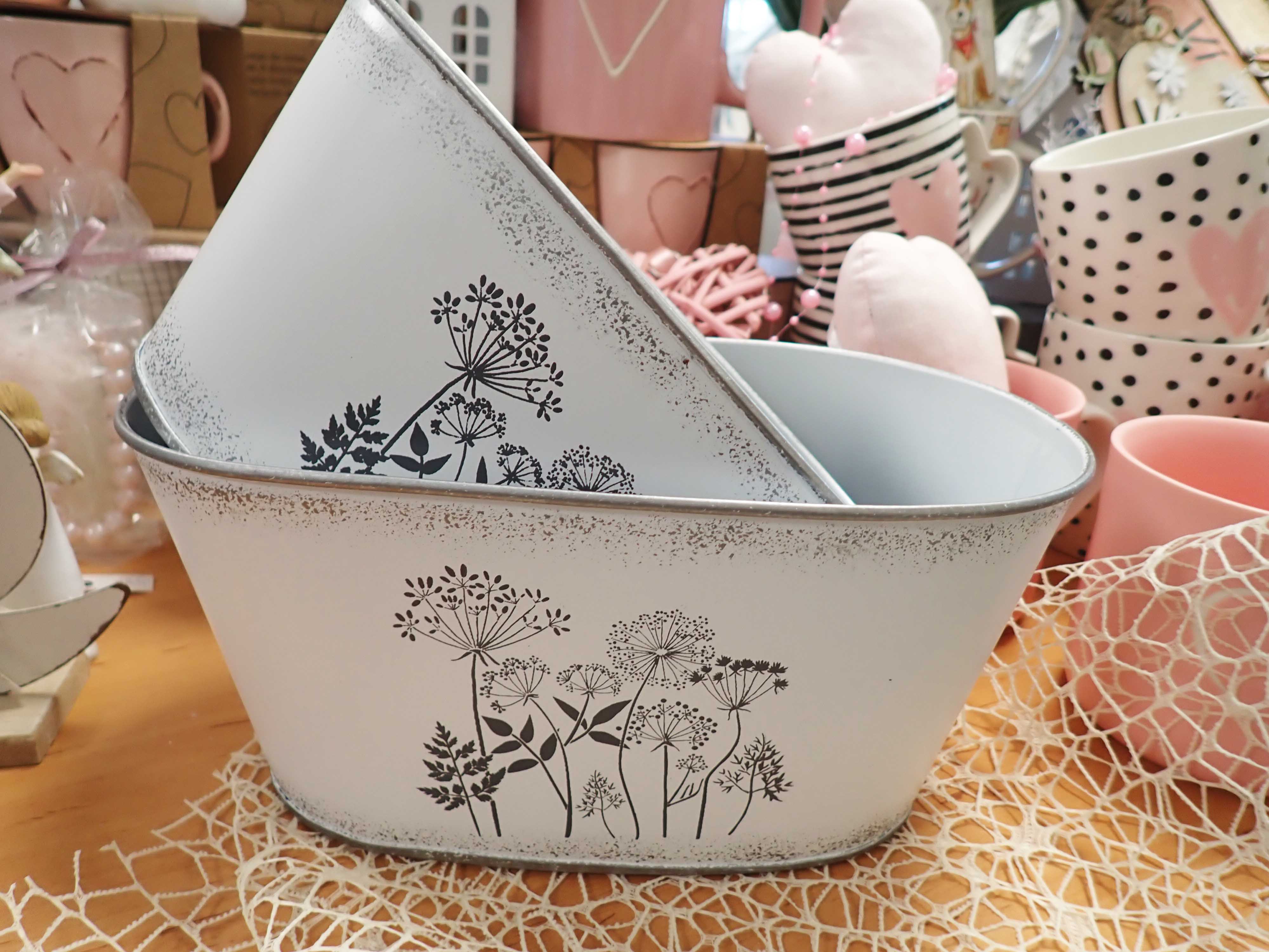 PLECHOVÝ KVĚTINÁČ - OVÁLNÝ - CHMÝŘÍ