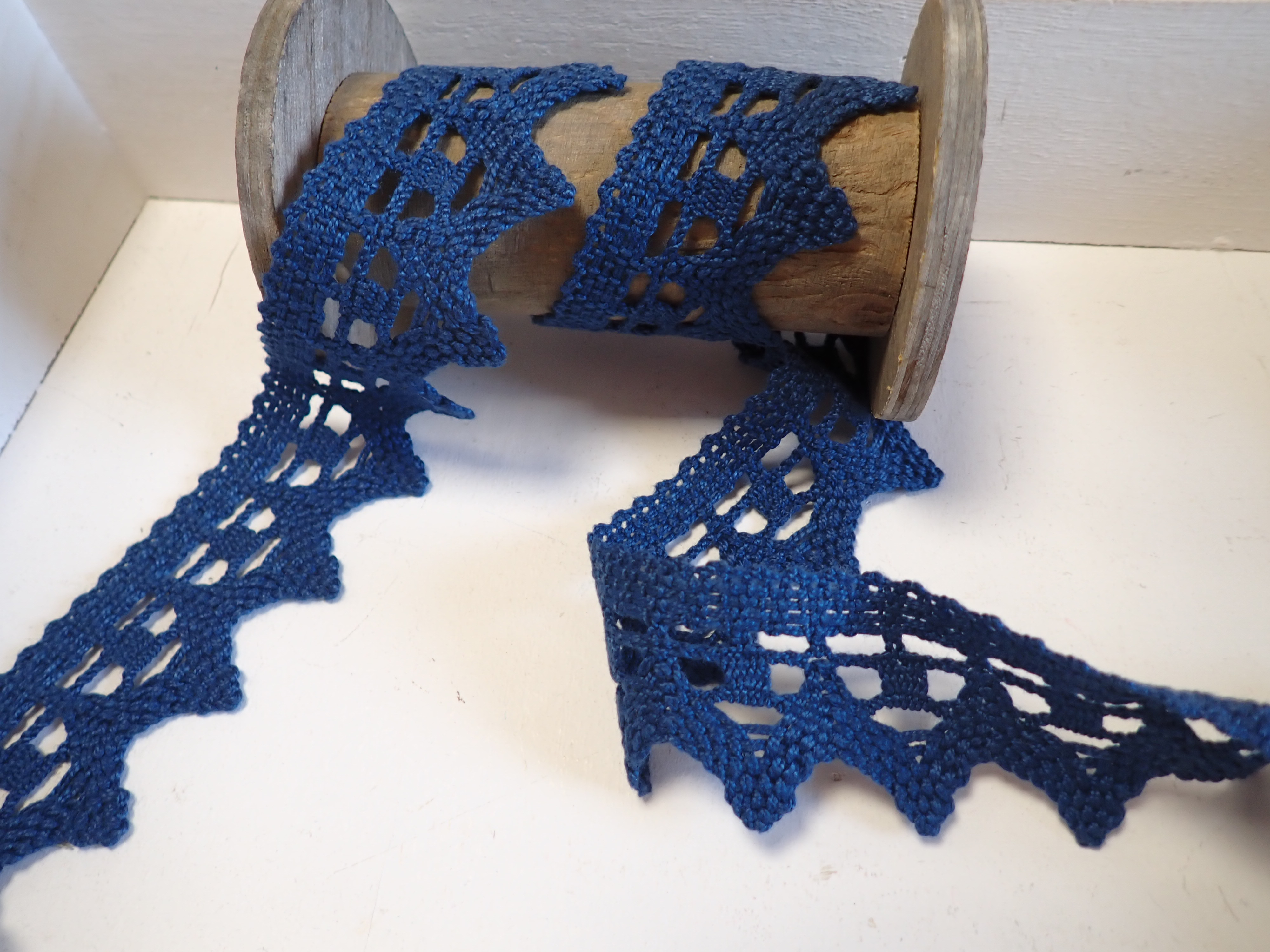 KRAJKA - PALIČKOVANÁ - TMAVĚ MODRÁ