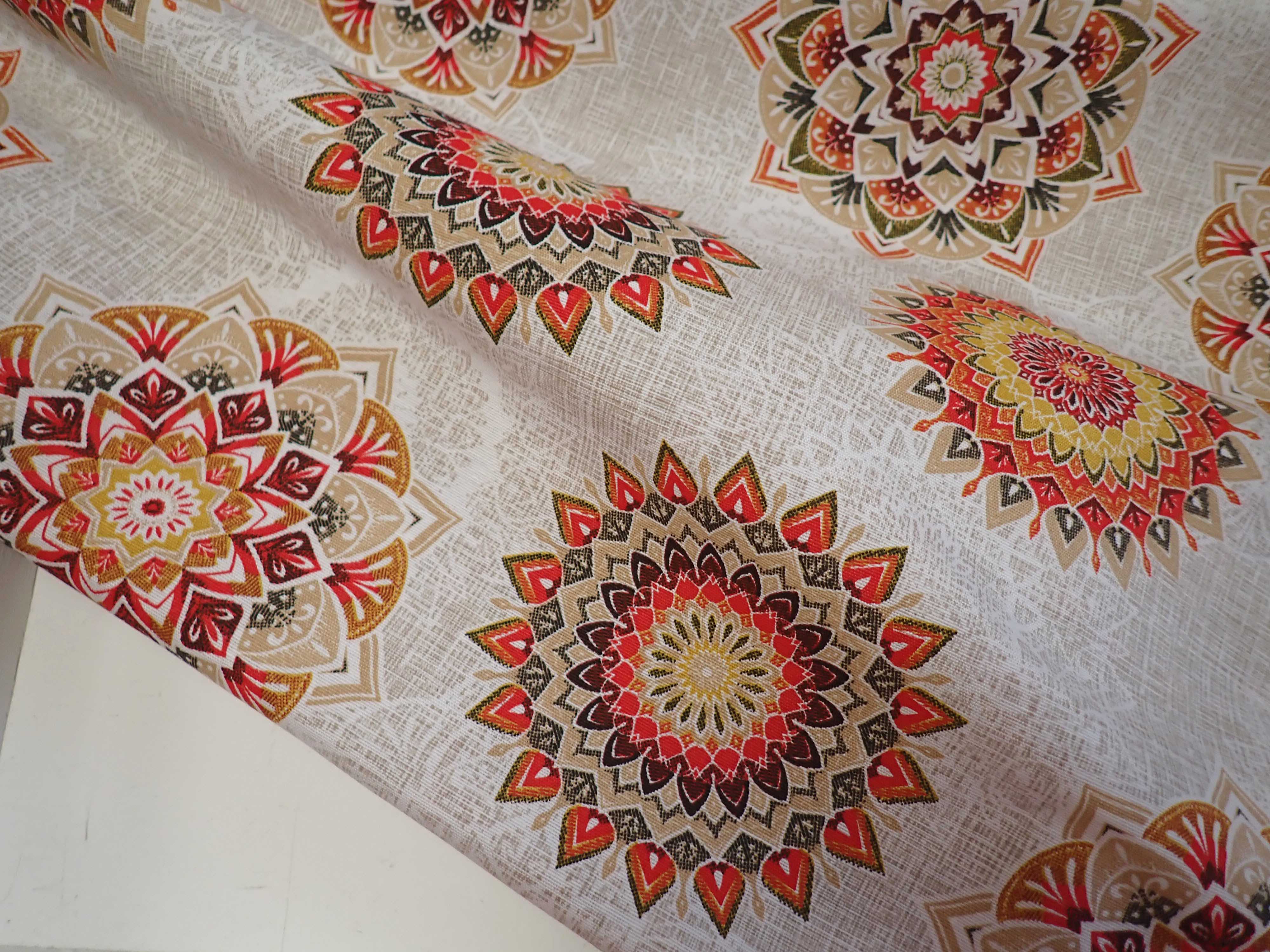 LÁTKA - POTAHOVKA - ČERVENÉ MANDALY