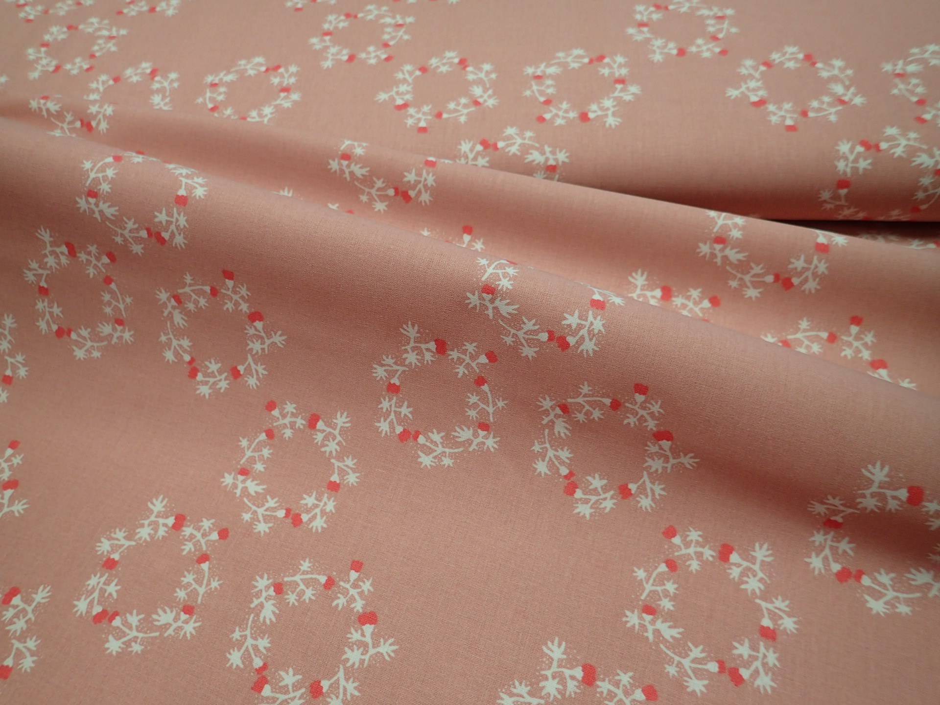 LÁTKA - STARORŮŽOVÁ + KYTIČKY