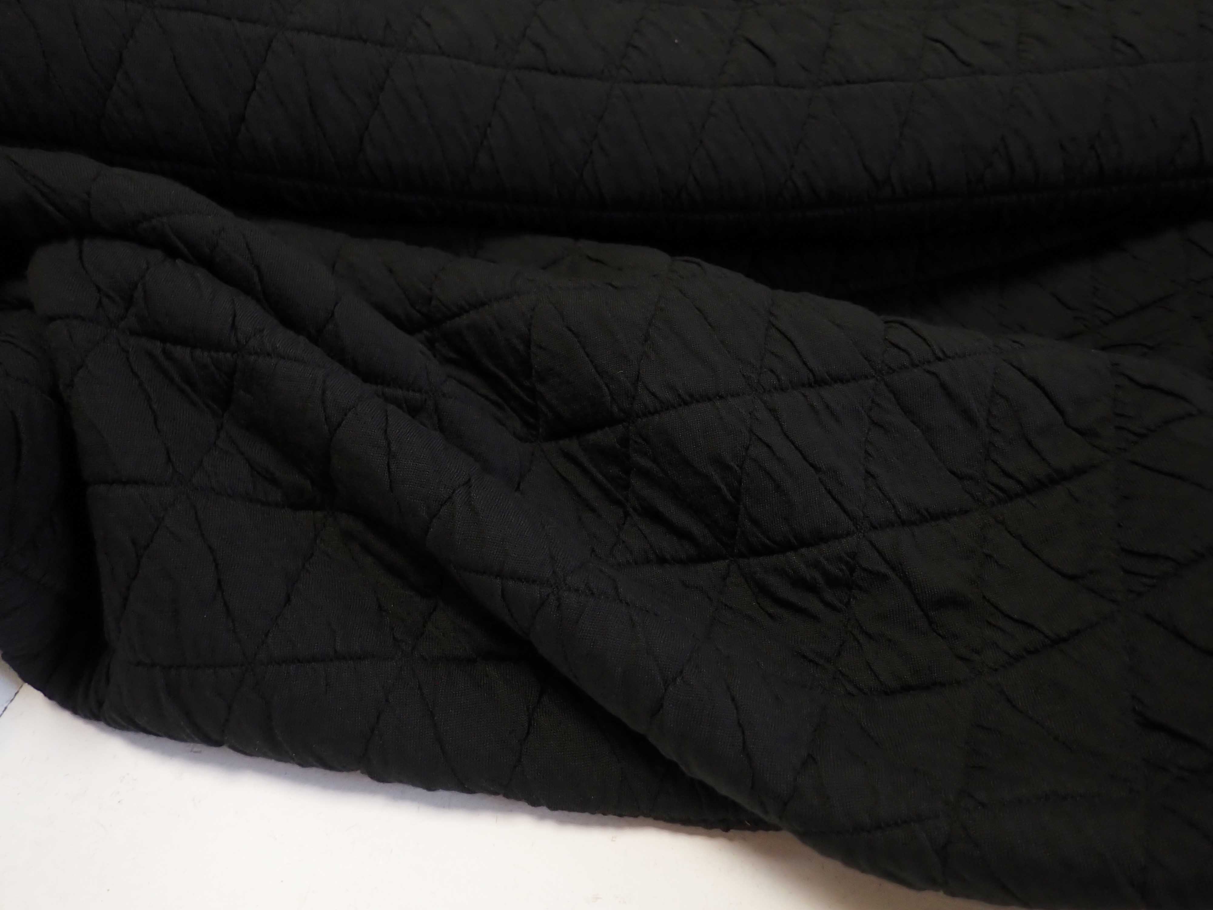 ÚPLET - PROŠEV - ČERNÁ