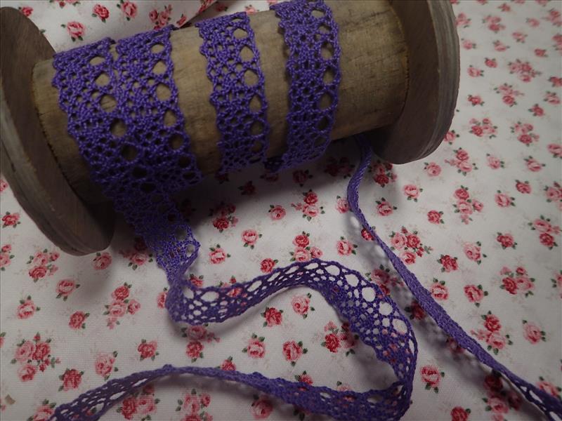 krajka - paličkovaná - LEVANDULOVÁ