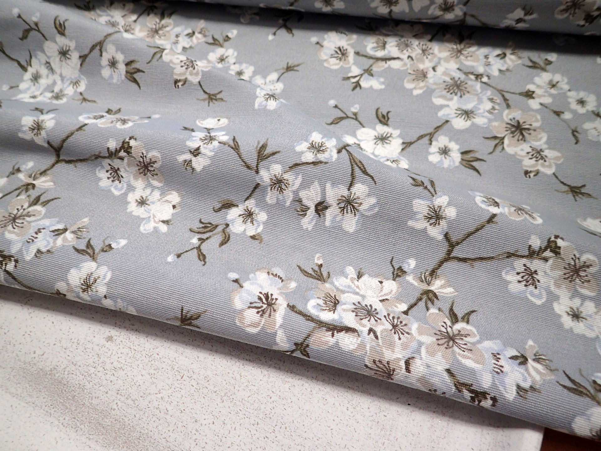 LÁTKA - POTAHOVKA - KVĚTY