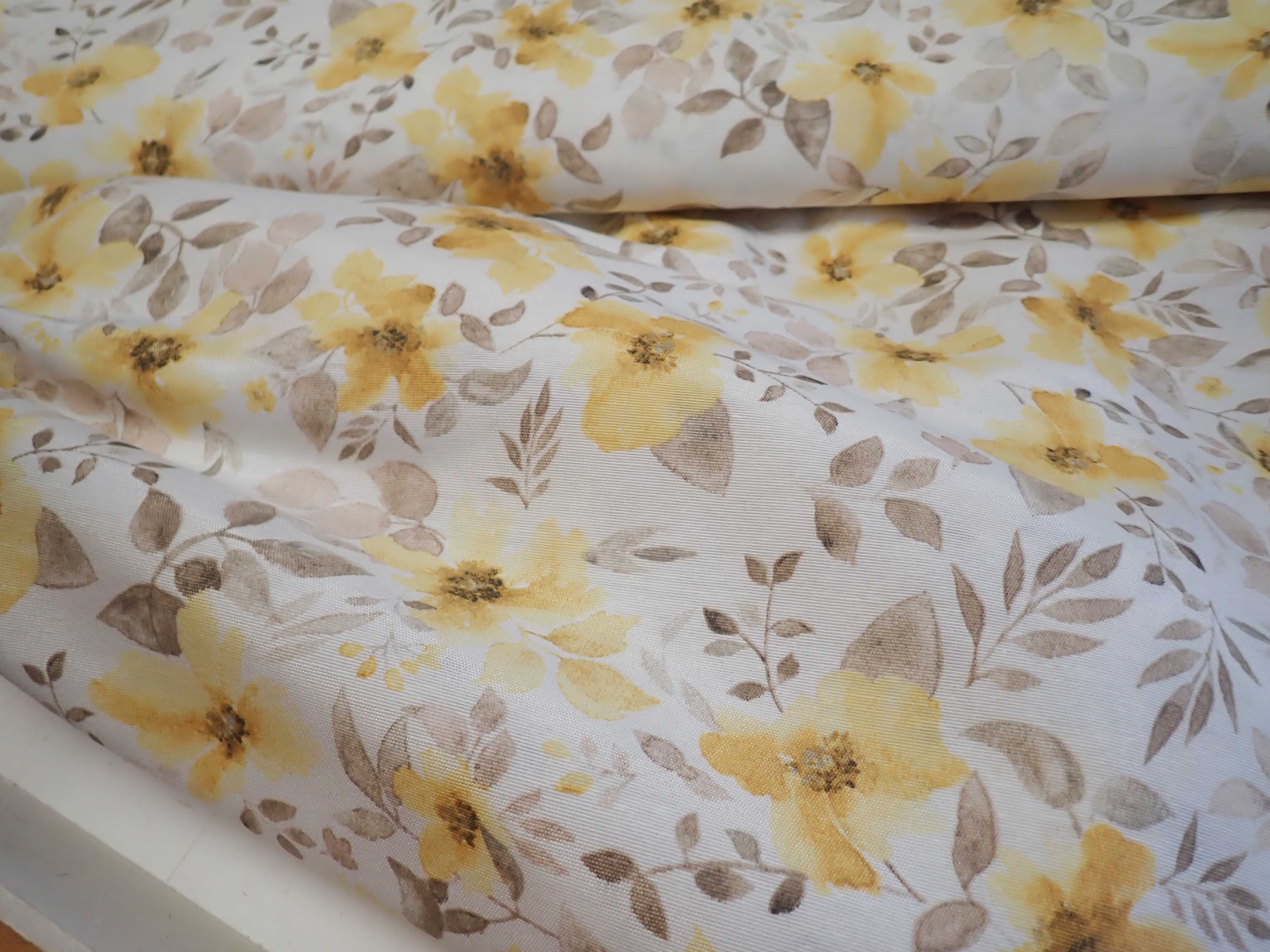 LÁTKA - POTAHOVKA - ŽLUTÉ KYTIČKY