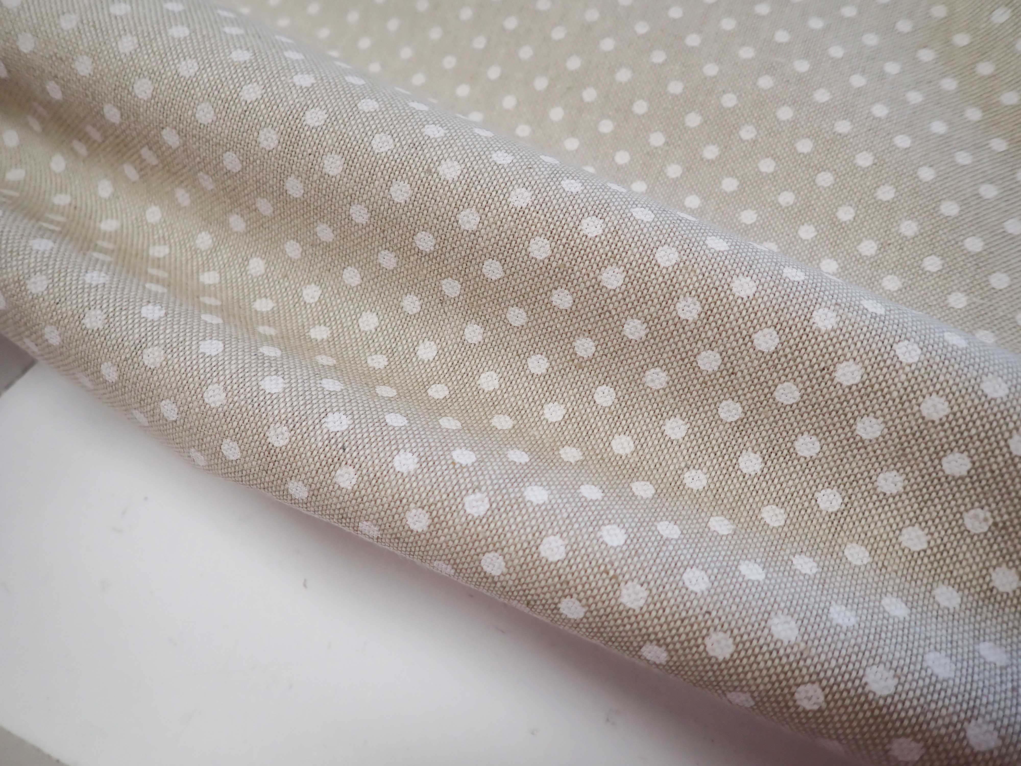 LÁTKA - REŽNÁ + BÍLÉ PUNTÍKY