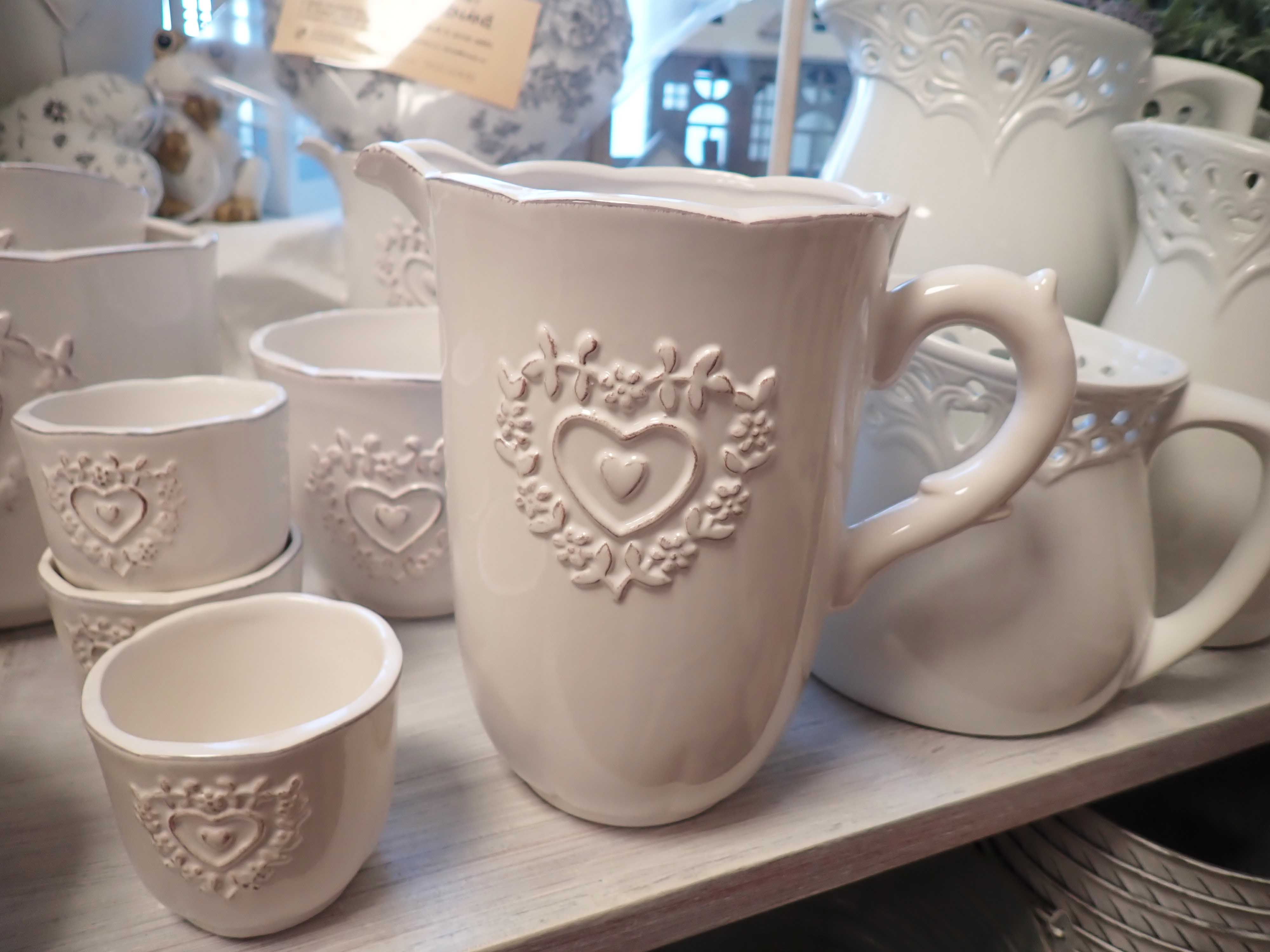 KONVIČKA - DŽBÁNEK - SRDÍČKO