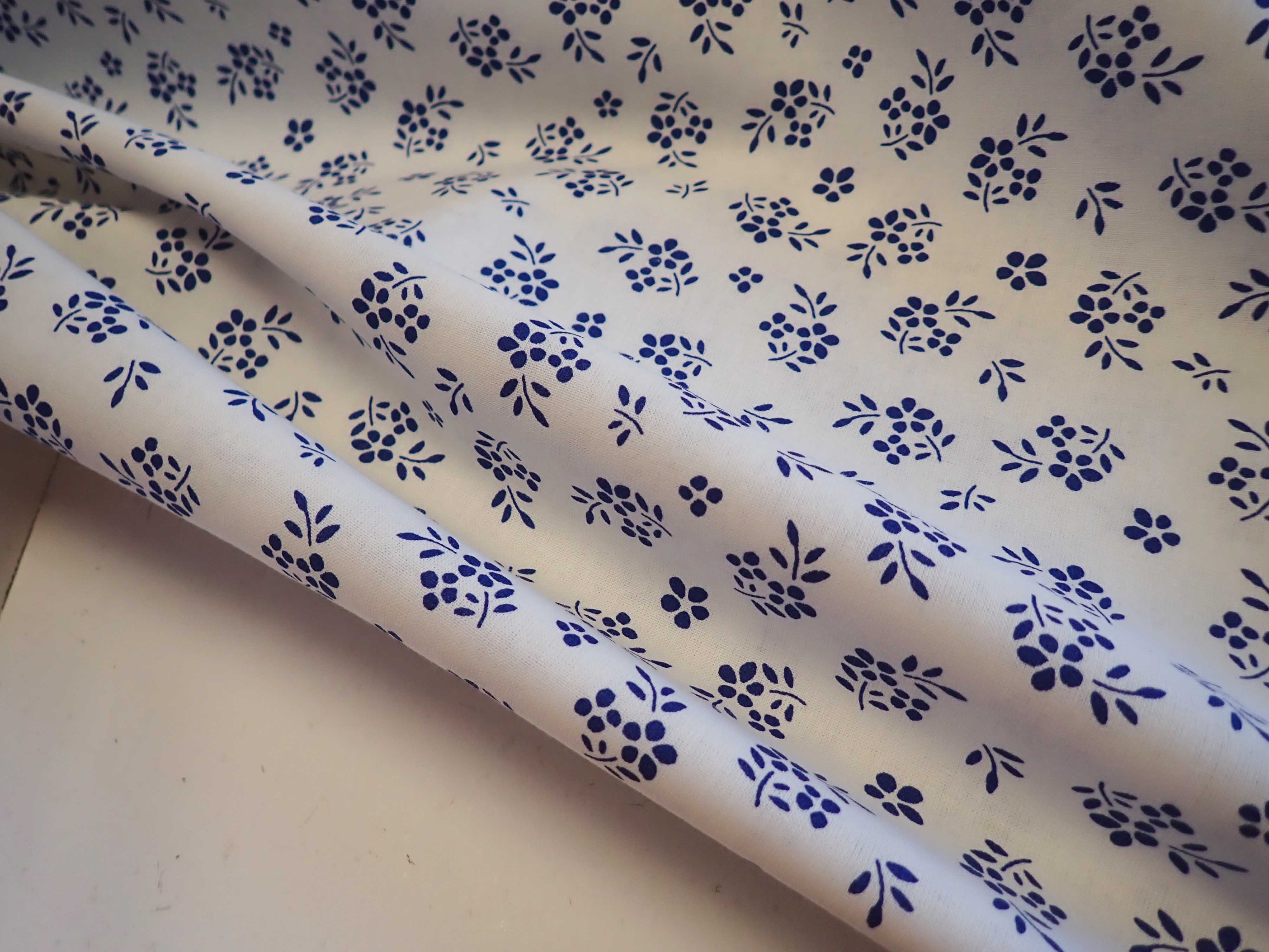 LÁTKA - SVĚTLÁ + TMAVĚ MODRÉ KYTIČKY