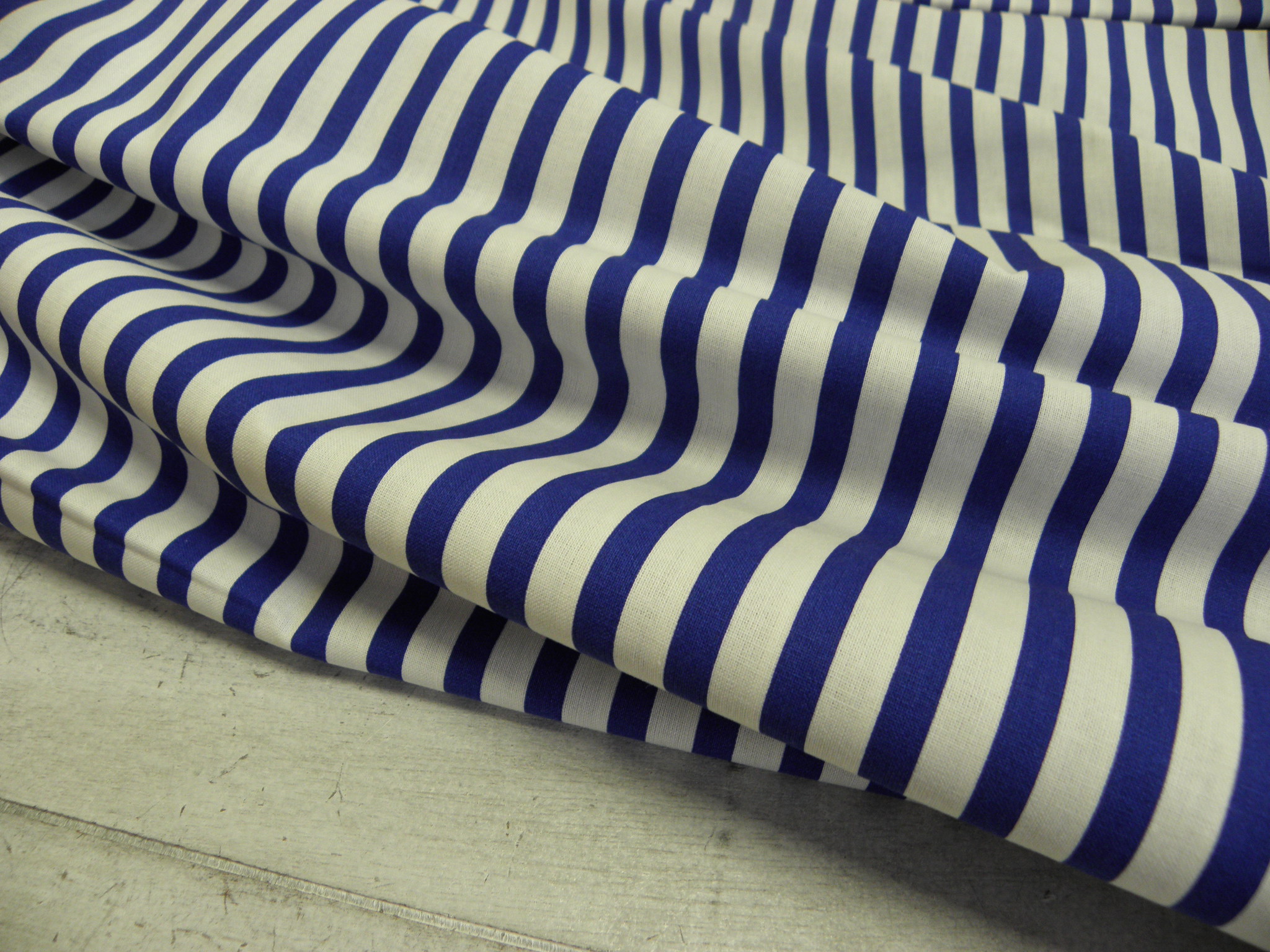 LÁTKA - MODRÉ PROUŽKY