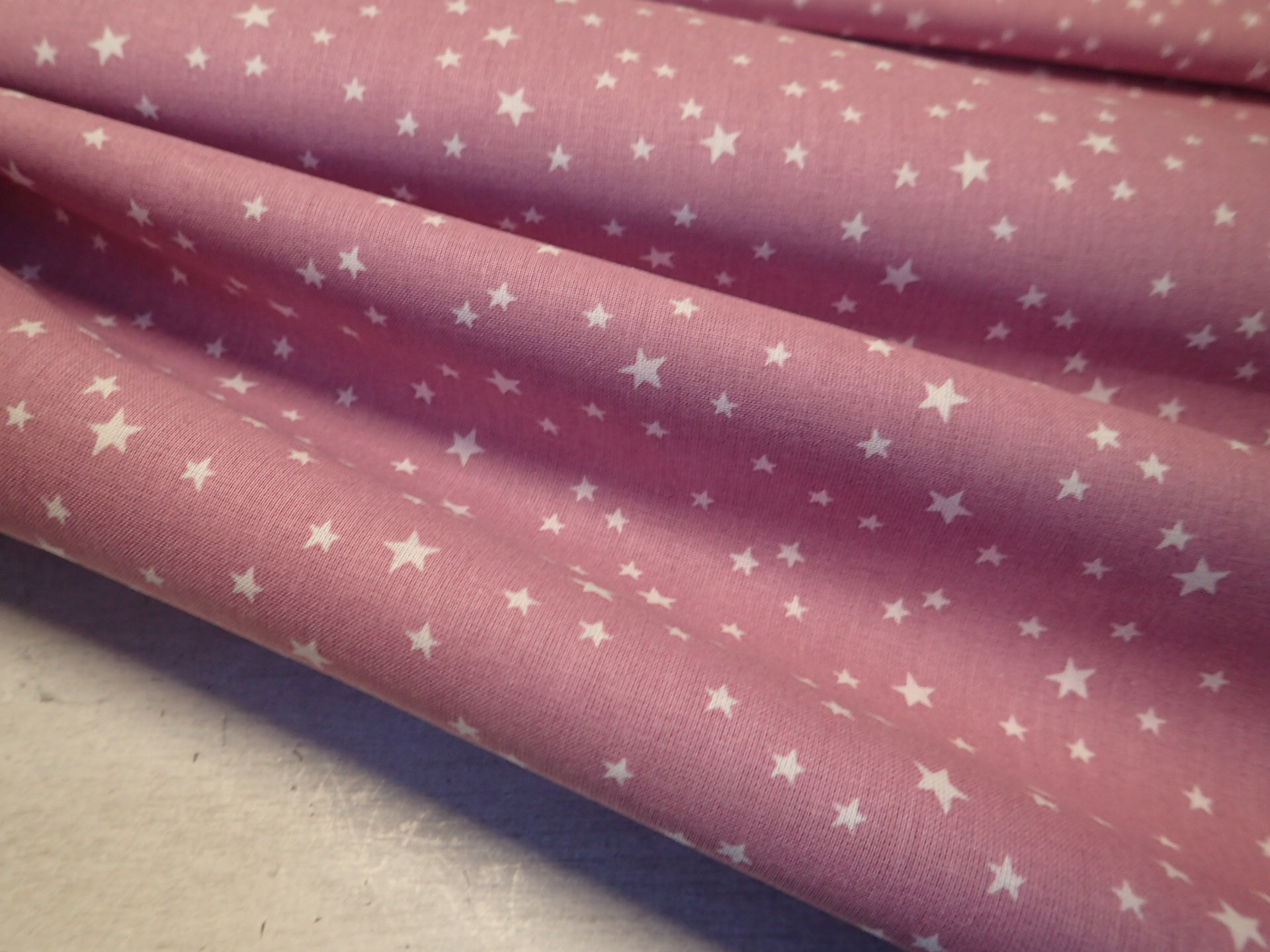 LÁTKA - FIALOVÉ HVĚZDIČKY