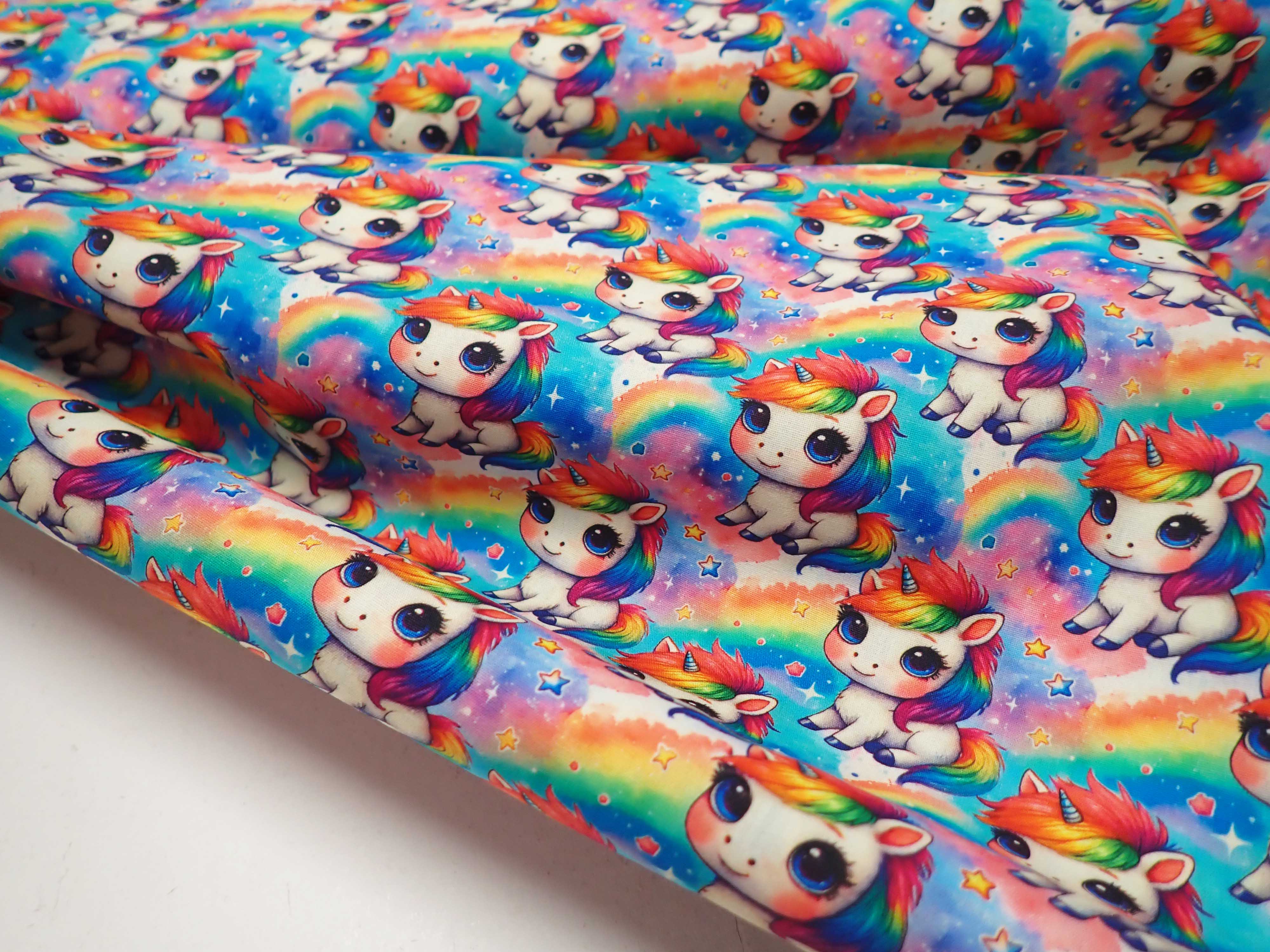 LÁTKA  - POPELÍN - JEDNOROŽCI