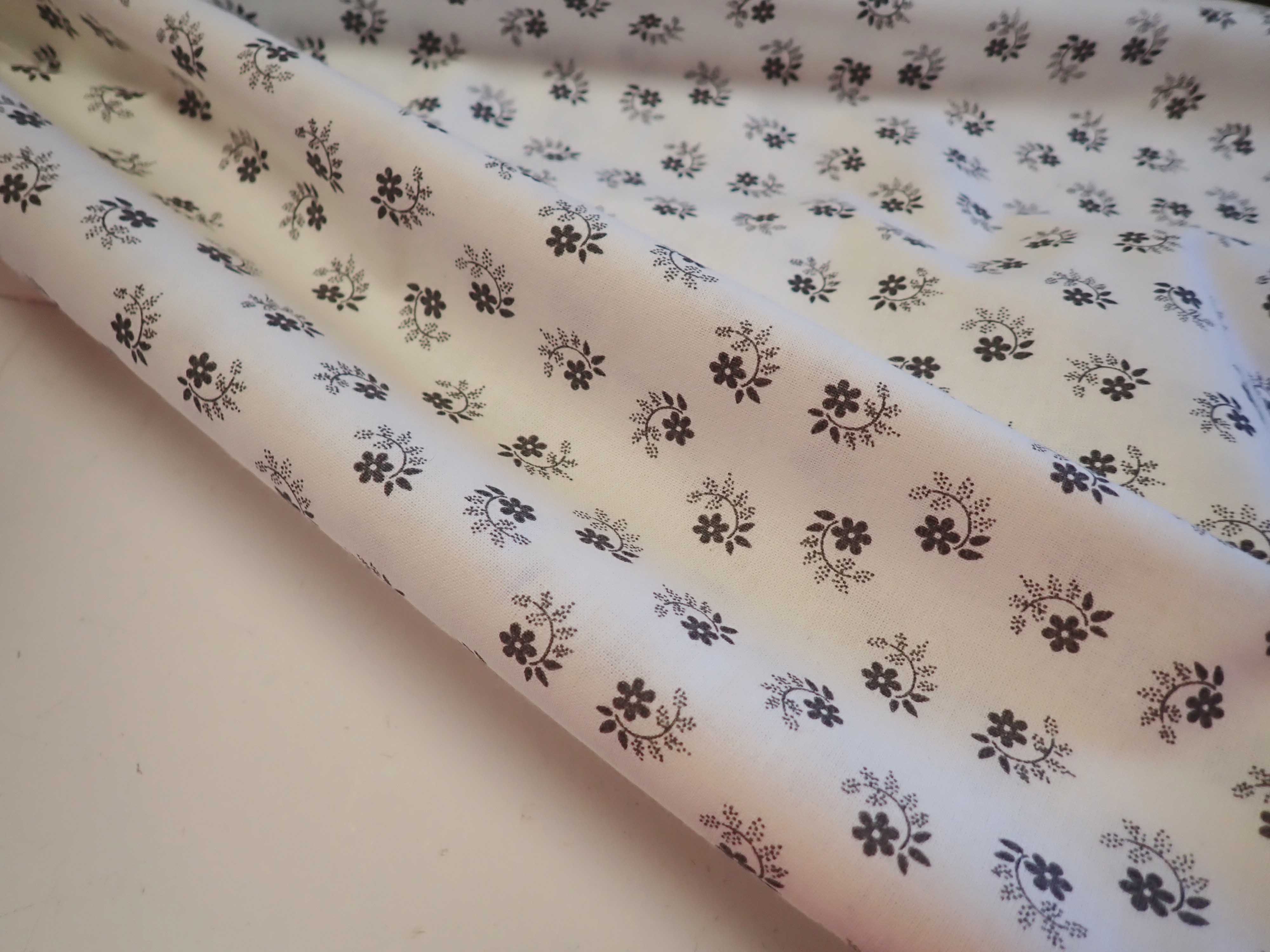 LÁTKA - BÍLÁ + ŠEDÉ KYTIČKY