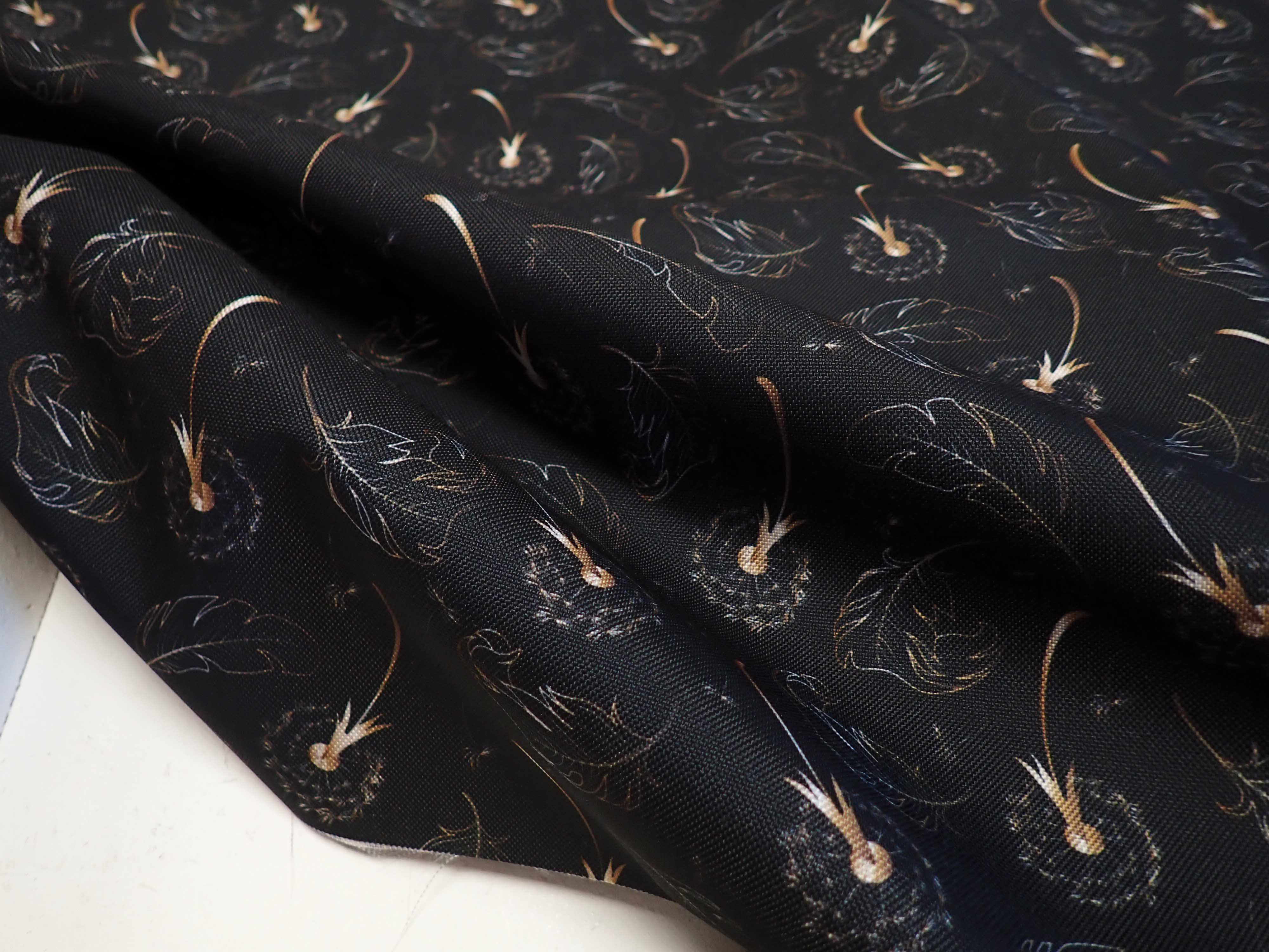 LÁTKA - KOČÁRKOVINA - FOTOTISK - CHMÝŘÍ