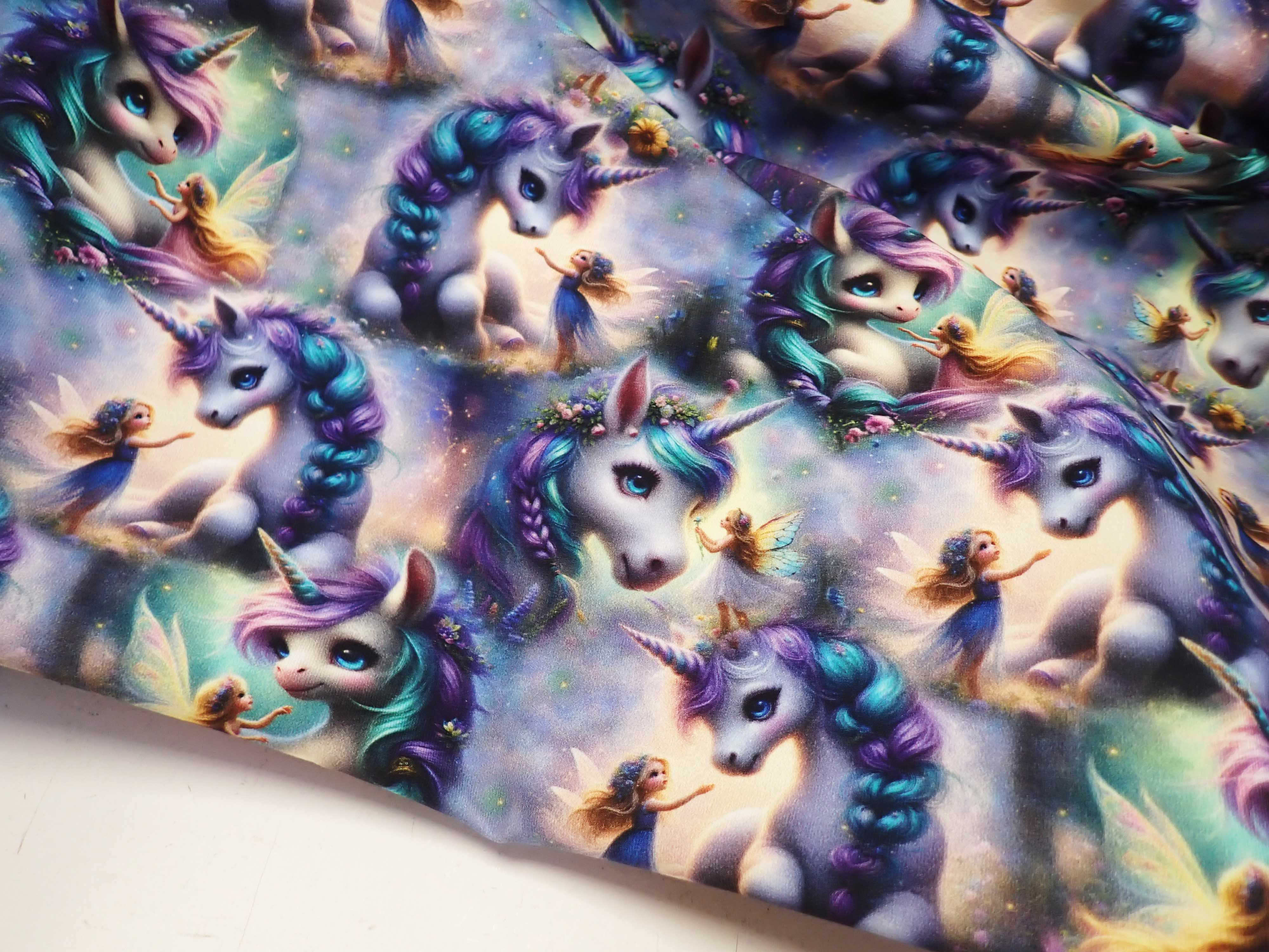 LÁTKA - TEPLÁKOVINA - FOTOTISK - JEDNOROŽCI