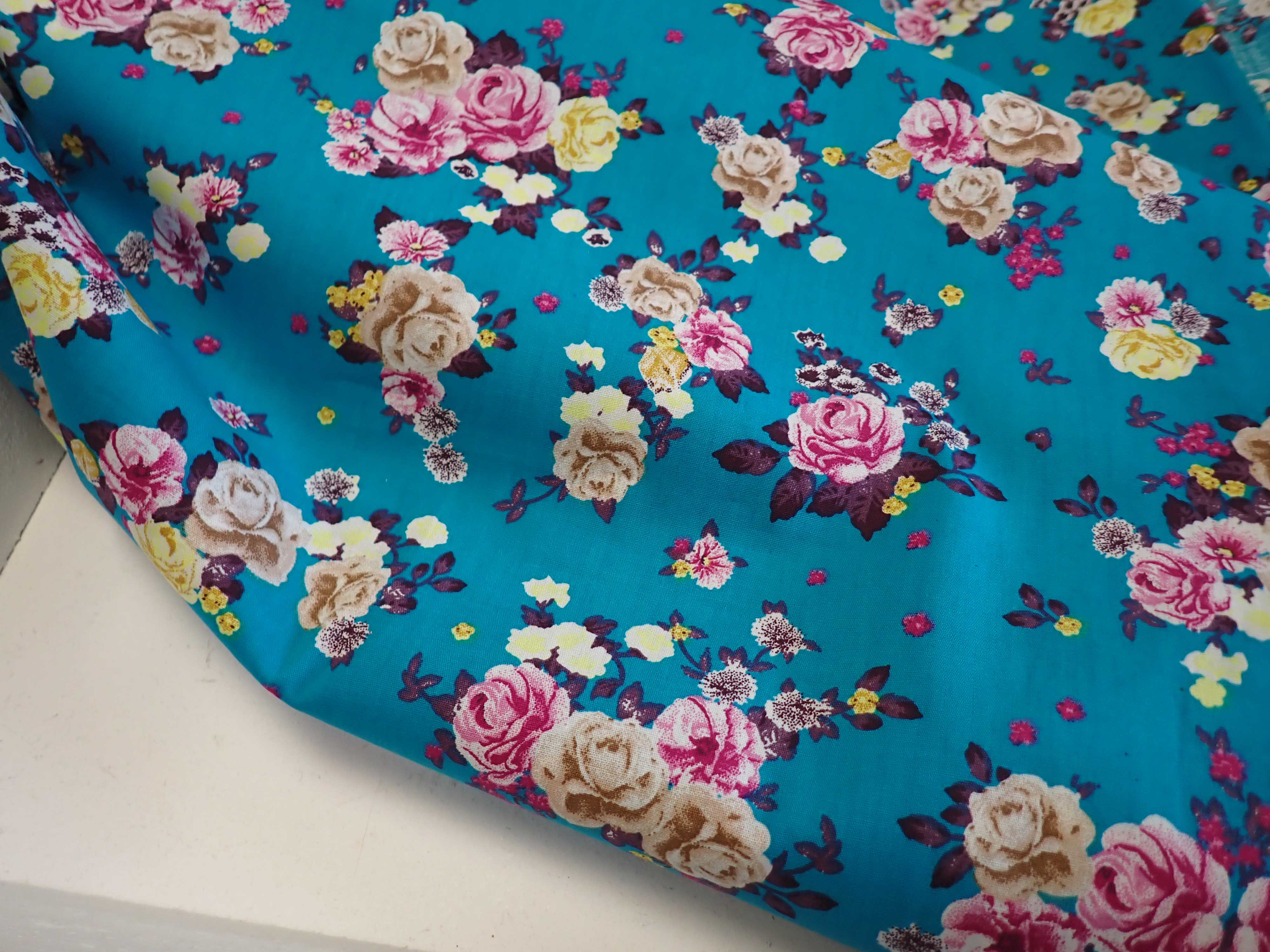 LÁTKA - POPELÍN -  RŮŽIČKY