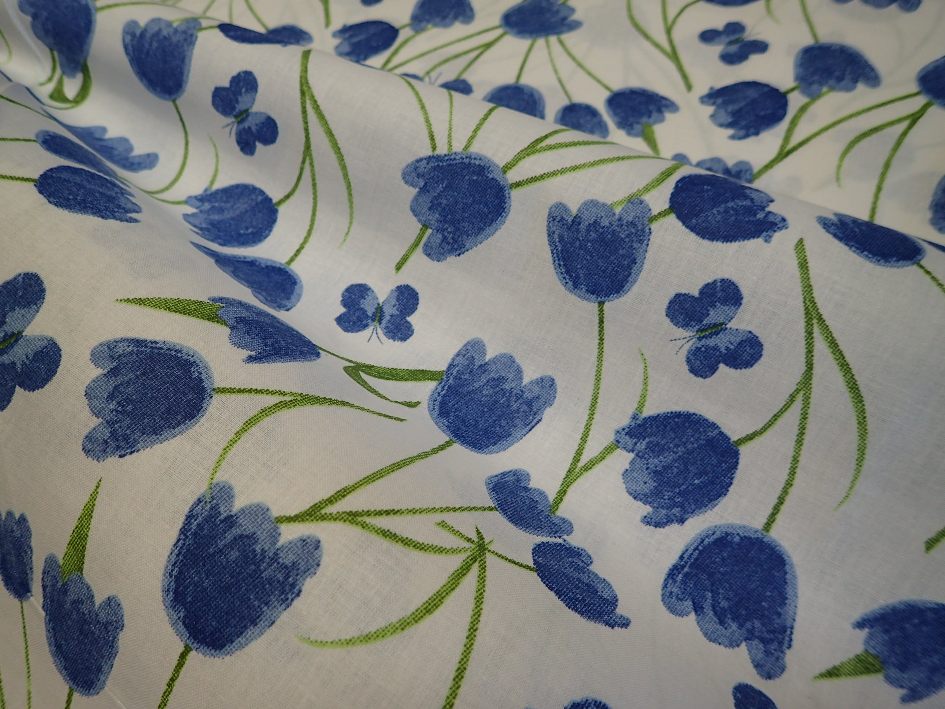 LÁTKA - MODRÉ TULIPÁNKY