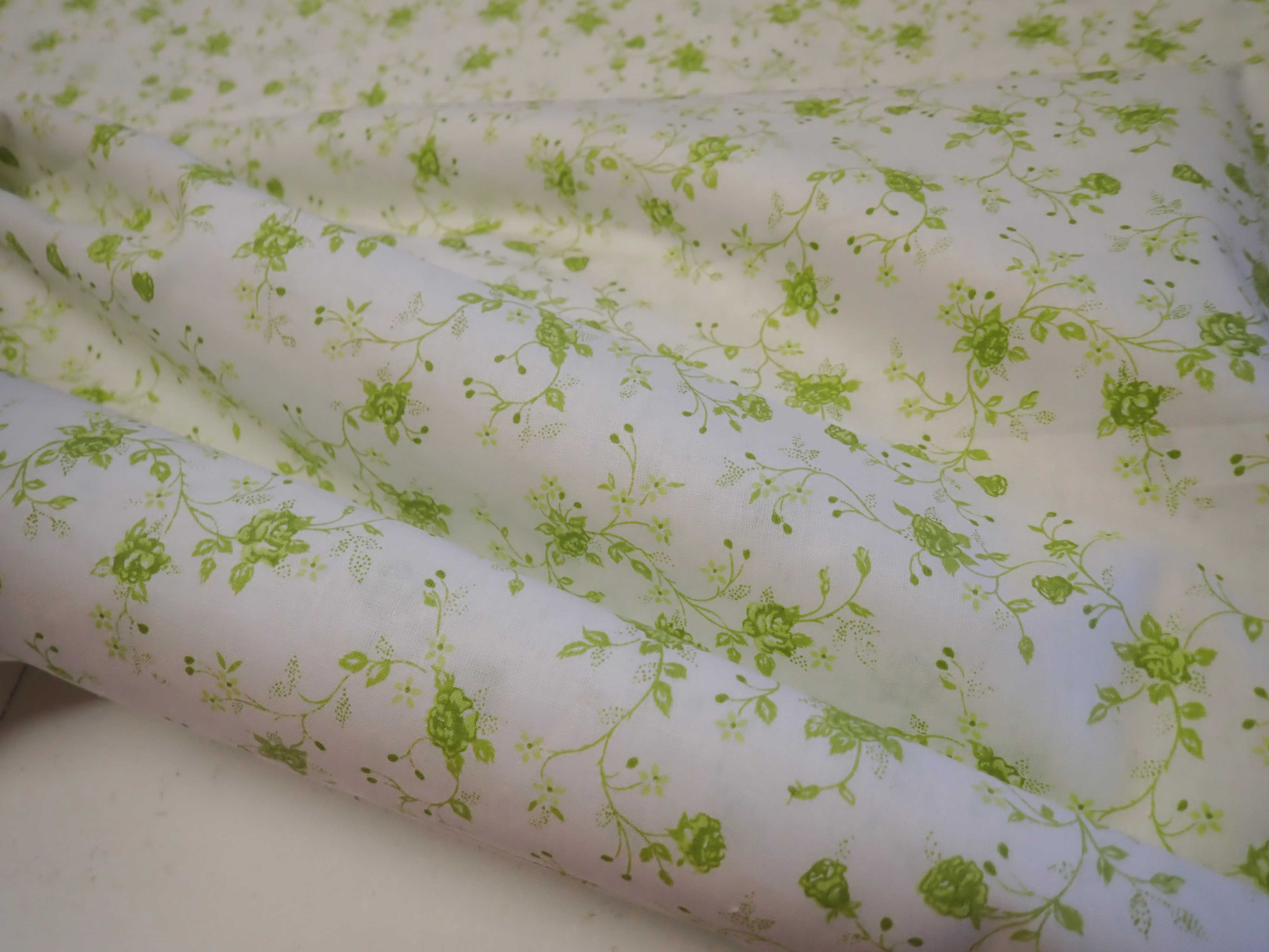 LÁTKA - ZELENÉ KYTIČKY