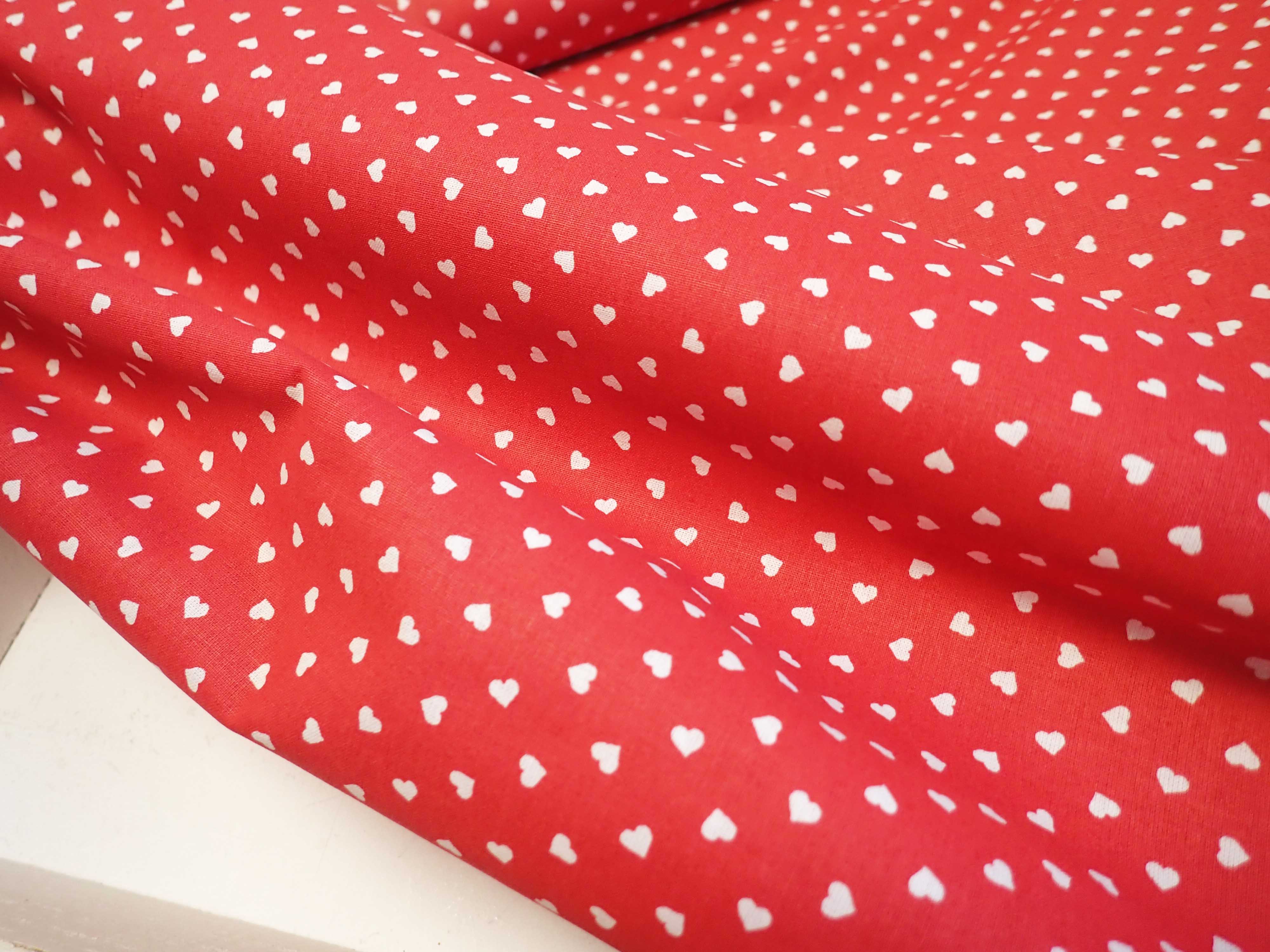 LÁTKA - ČERVENÁ + BÍLÁ SRDÍČKA