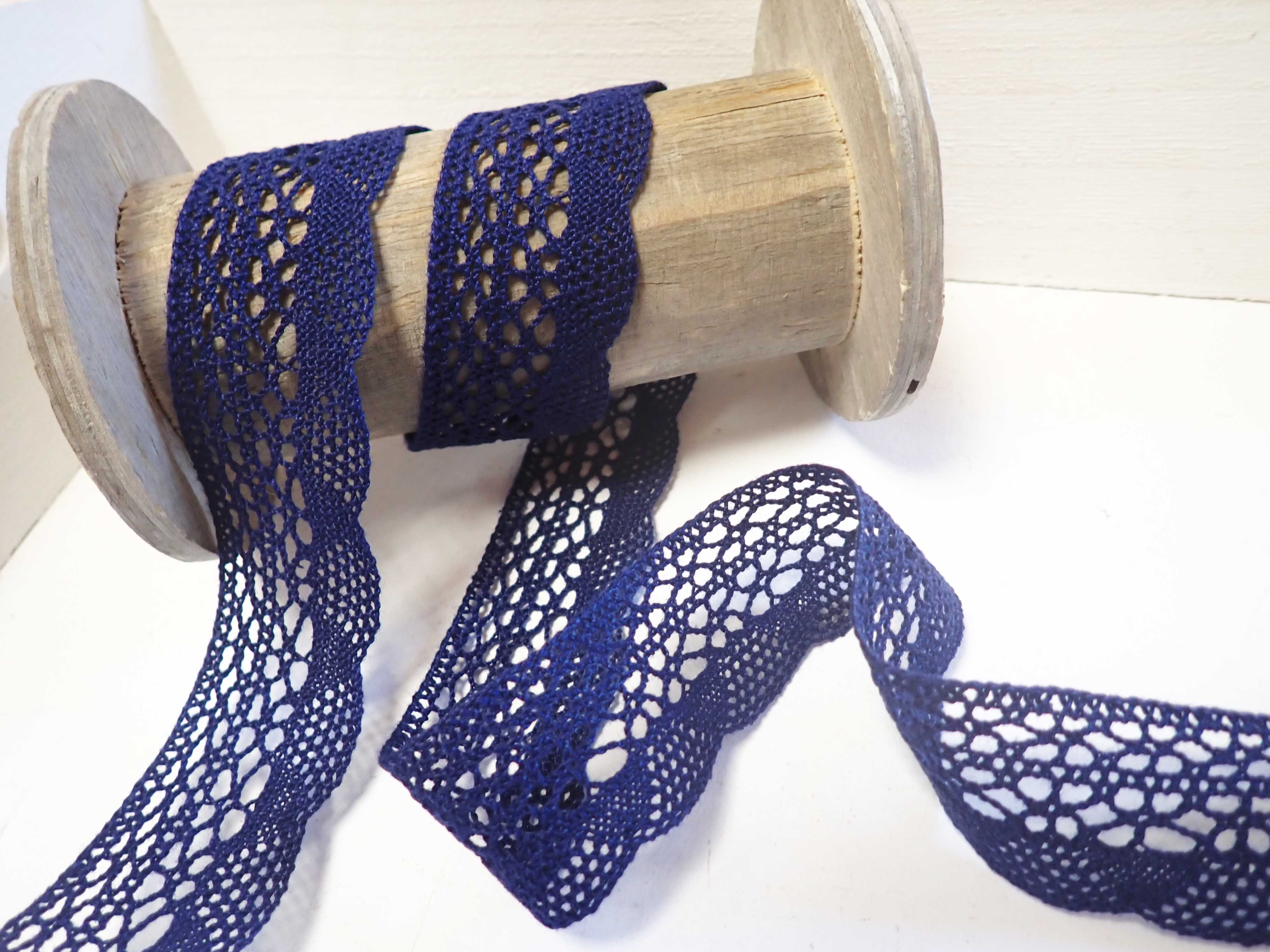 KRAJKA - PALIČKOVANÁ - TMAVĚ MODRÁ