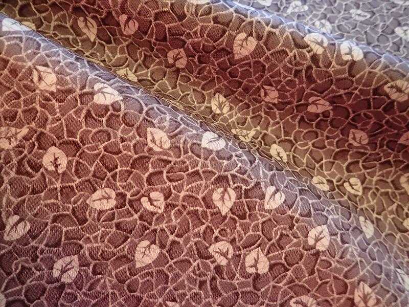 LÁTKA - HNĚDOFIALOVÁ + LÍSTEČKY