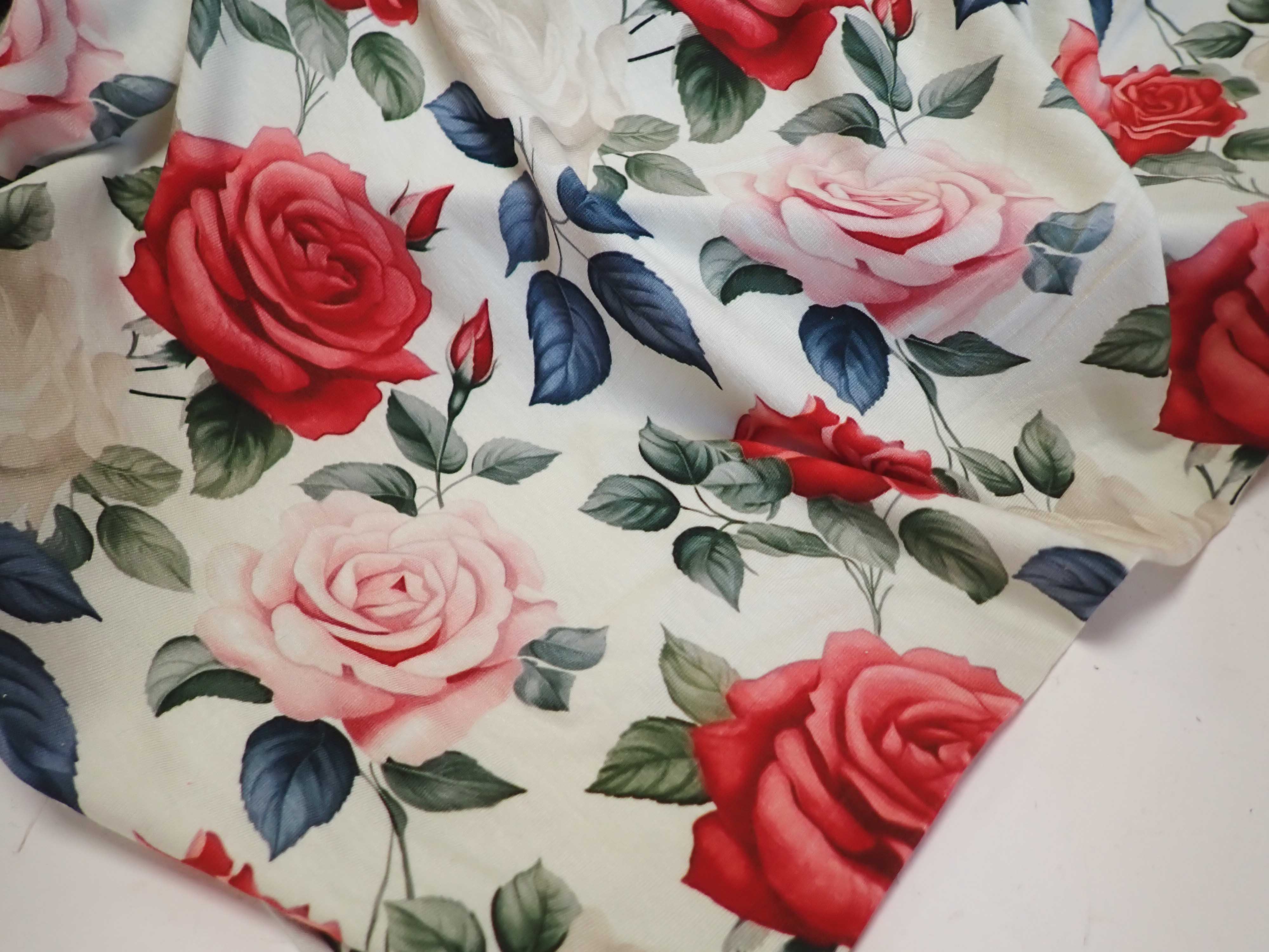 VISKÓZOVÝ ÚPLET - RŮŽE - FOTOTISK