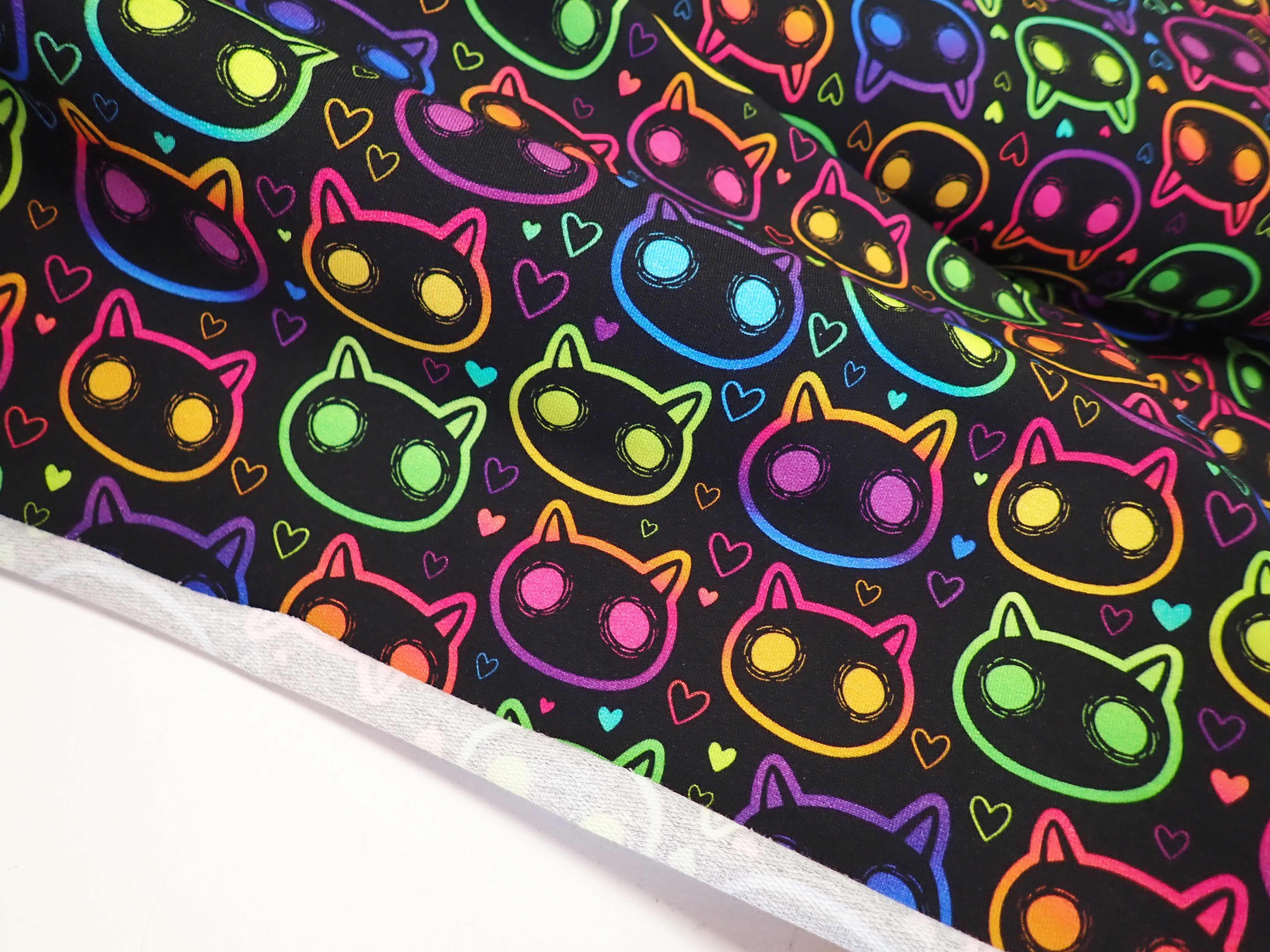 LÁTKA - TEPLÁKOVINA - FOTOTISK - KOČKY