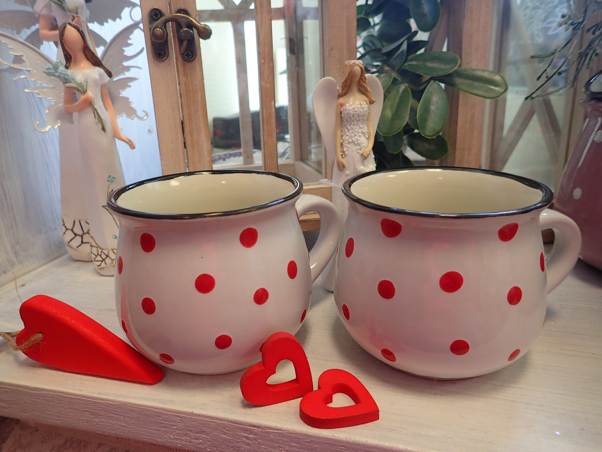 HRNÍČEK - BÍLÝ + ČERVENÉ PUNTÍKY