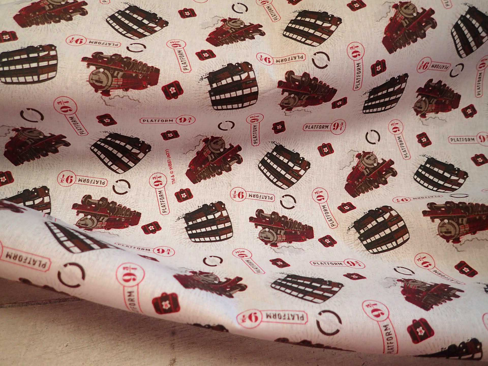 LÁTKA - POPELÍN - HARRY POTTER - NÁSTUPIŠTĚ 9 3/4