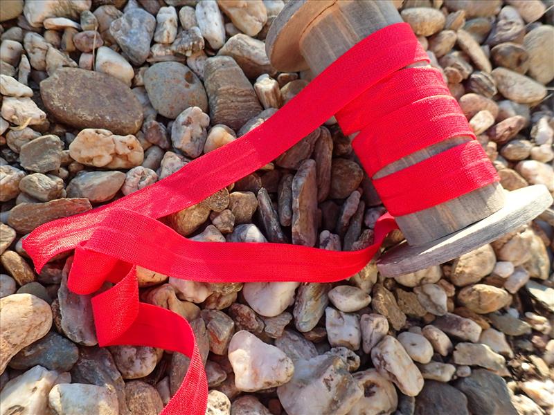 ELASTICKÝ ŠIKMÝ PROUŽEK - ČERVENÝ - ŠÍŘE 20 MM