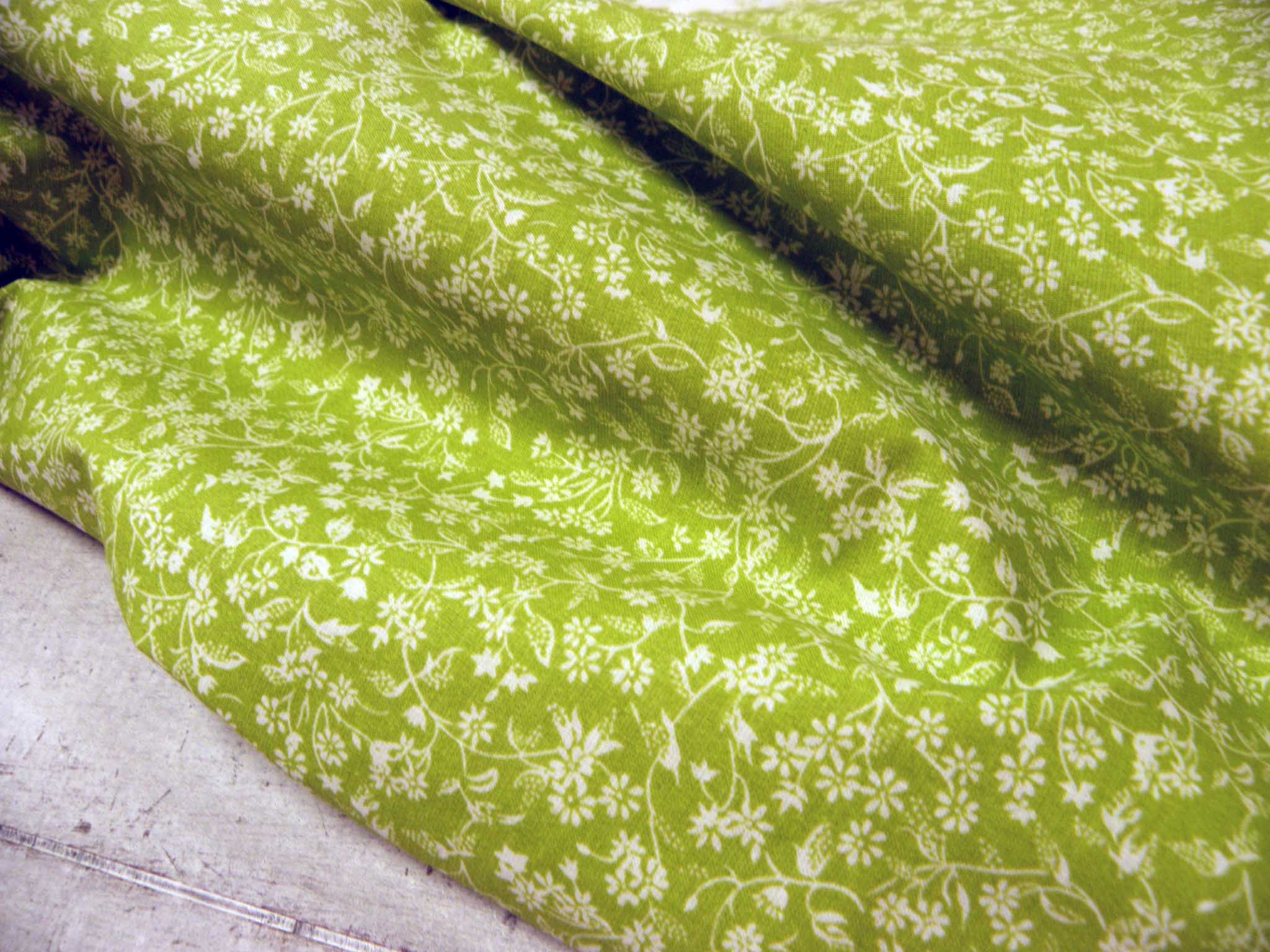 LÁTKA - ZELENÁ + KYTIČKY