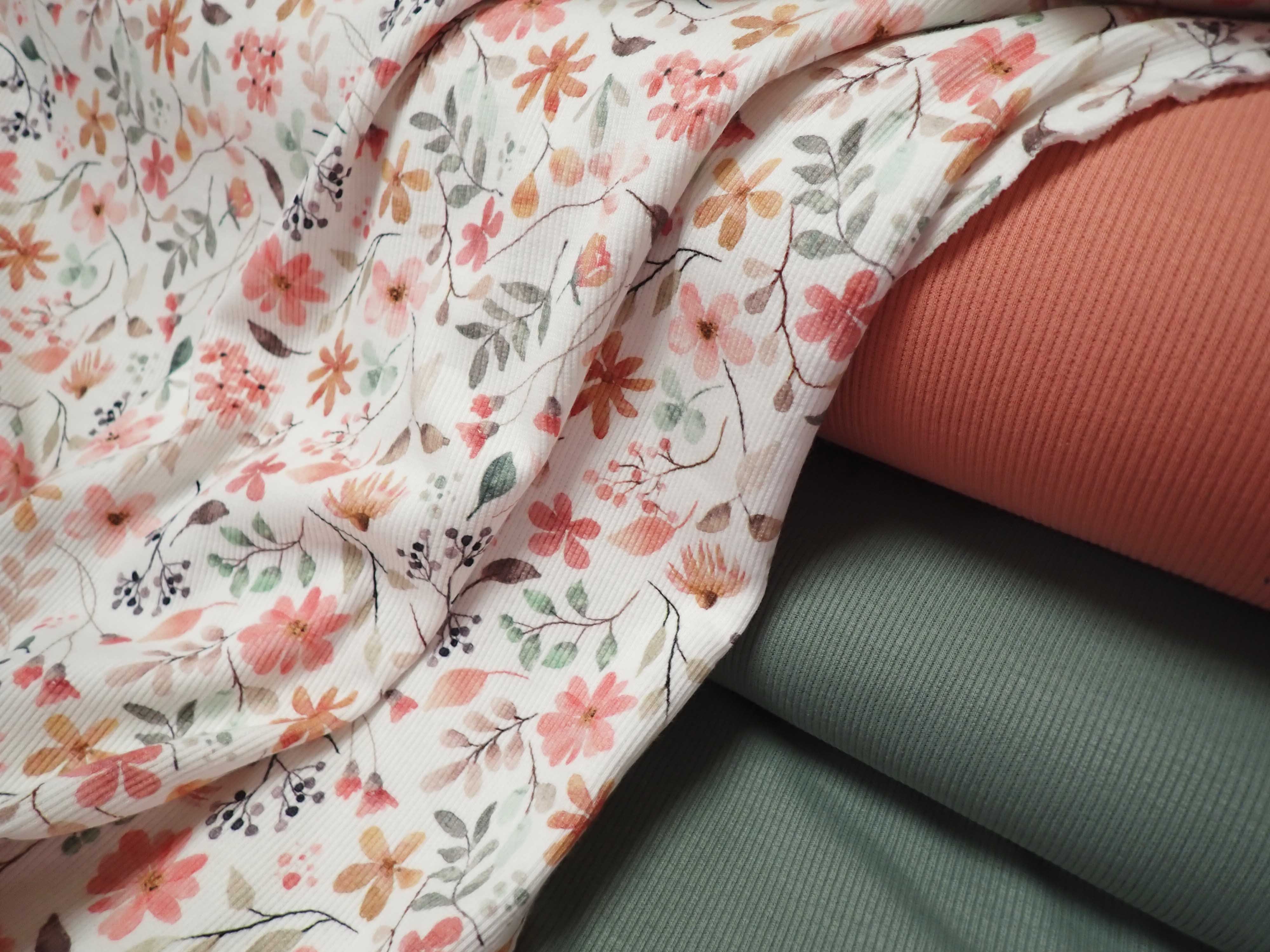 PLETENINA - JERSEY - ŽEBROVANÁ - FOTOTISK - KYTIČKY