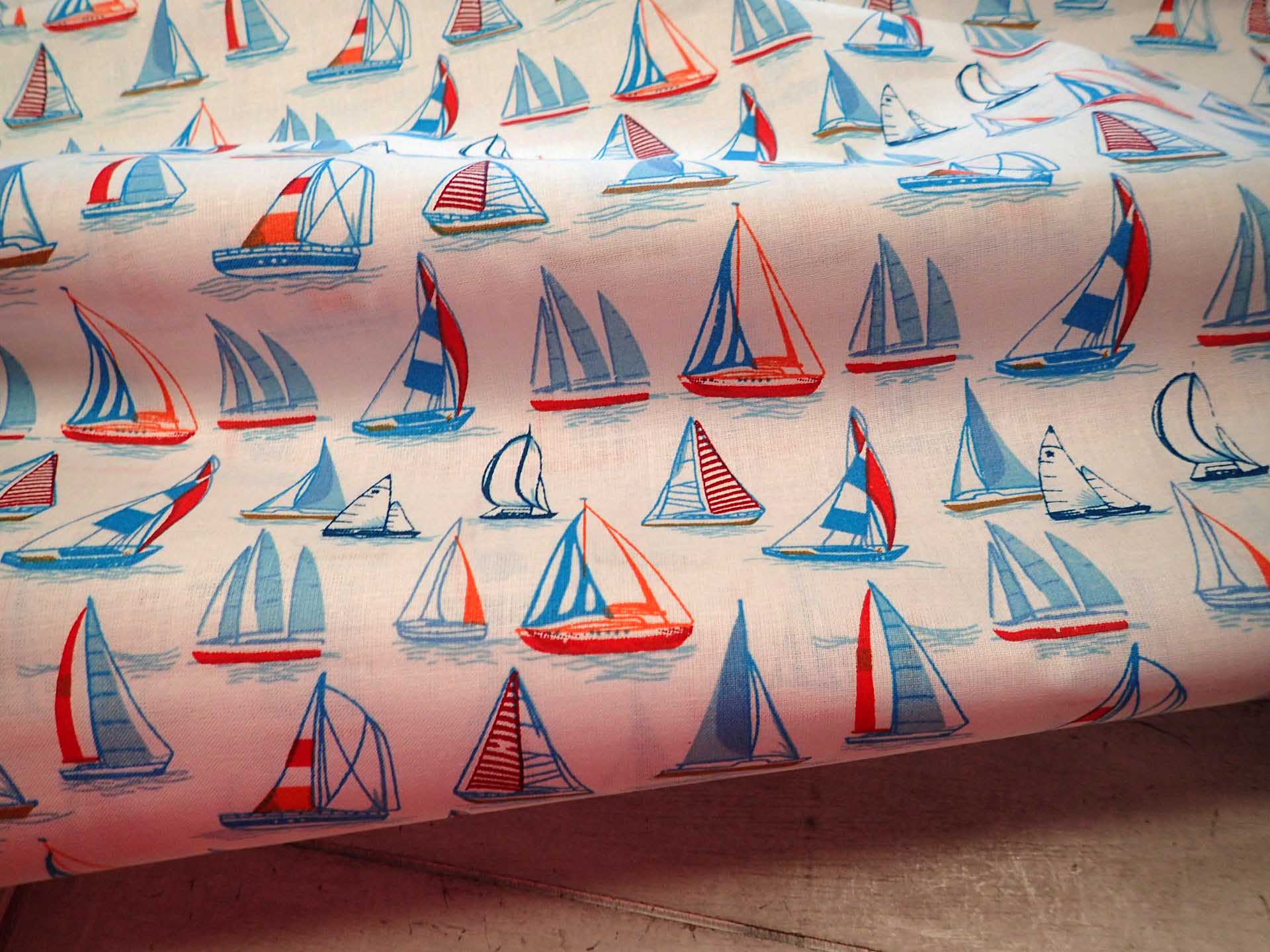 LÁTKA - NÁMOŘNICKÁ - PLACHETNICE