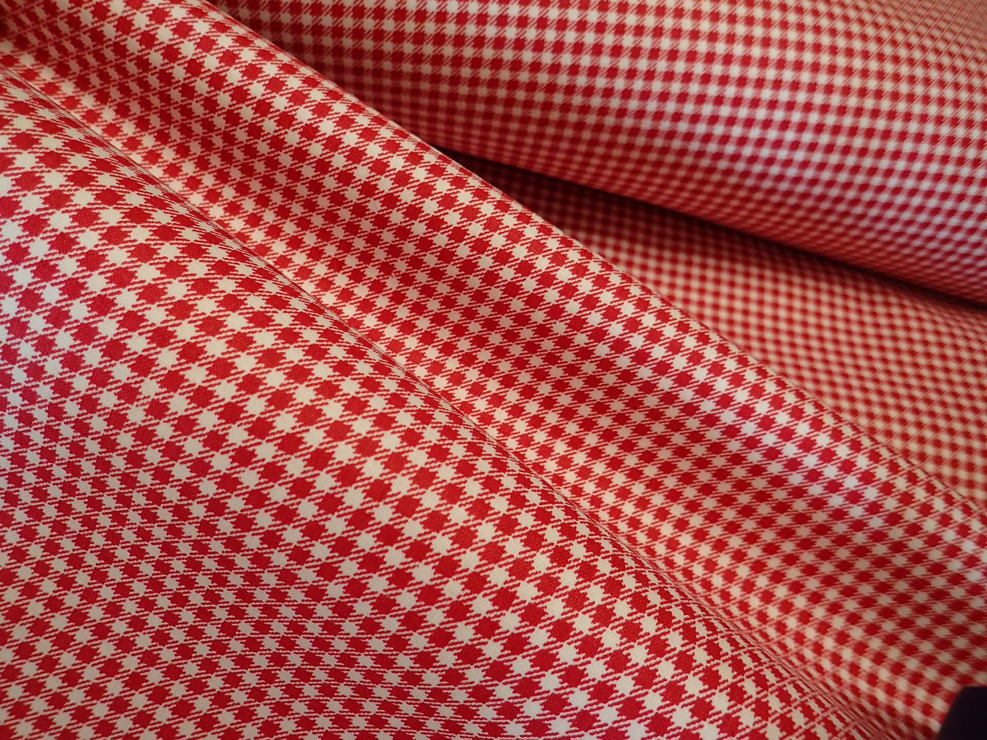 LÁTKA - BORDO KOSTIČKA