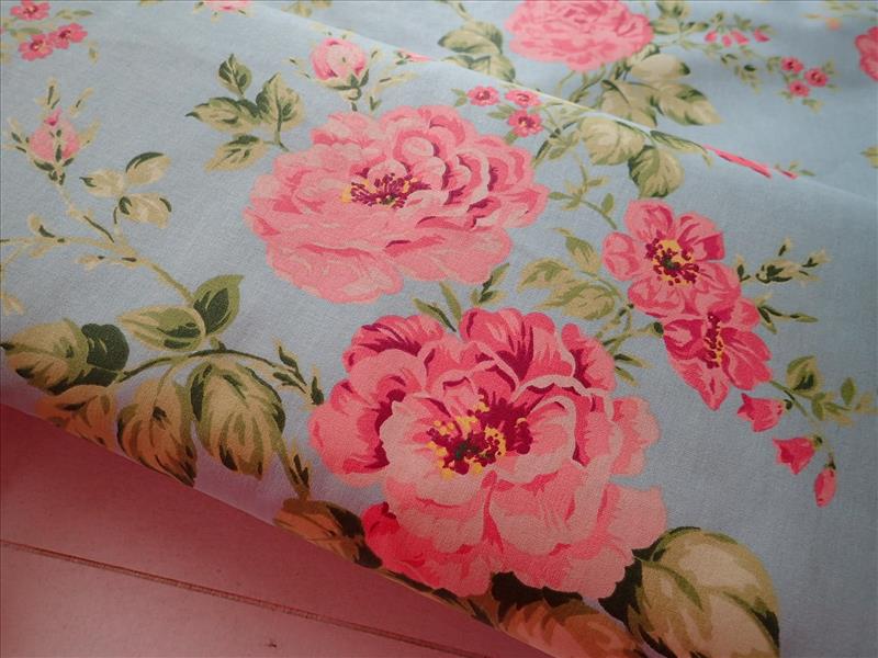 LÁTKA - MODRÁ + KVĚTY