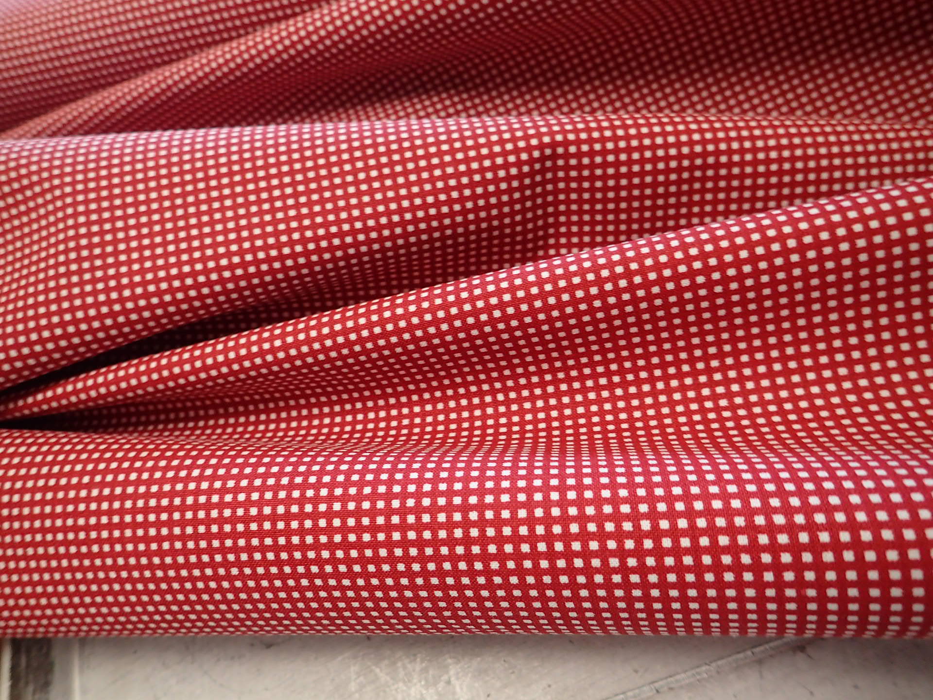 LÁTKA - BORDO DROBNÁ KOSTIČKA