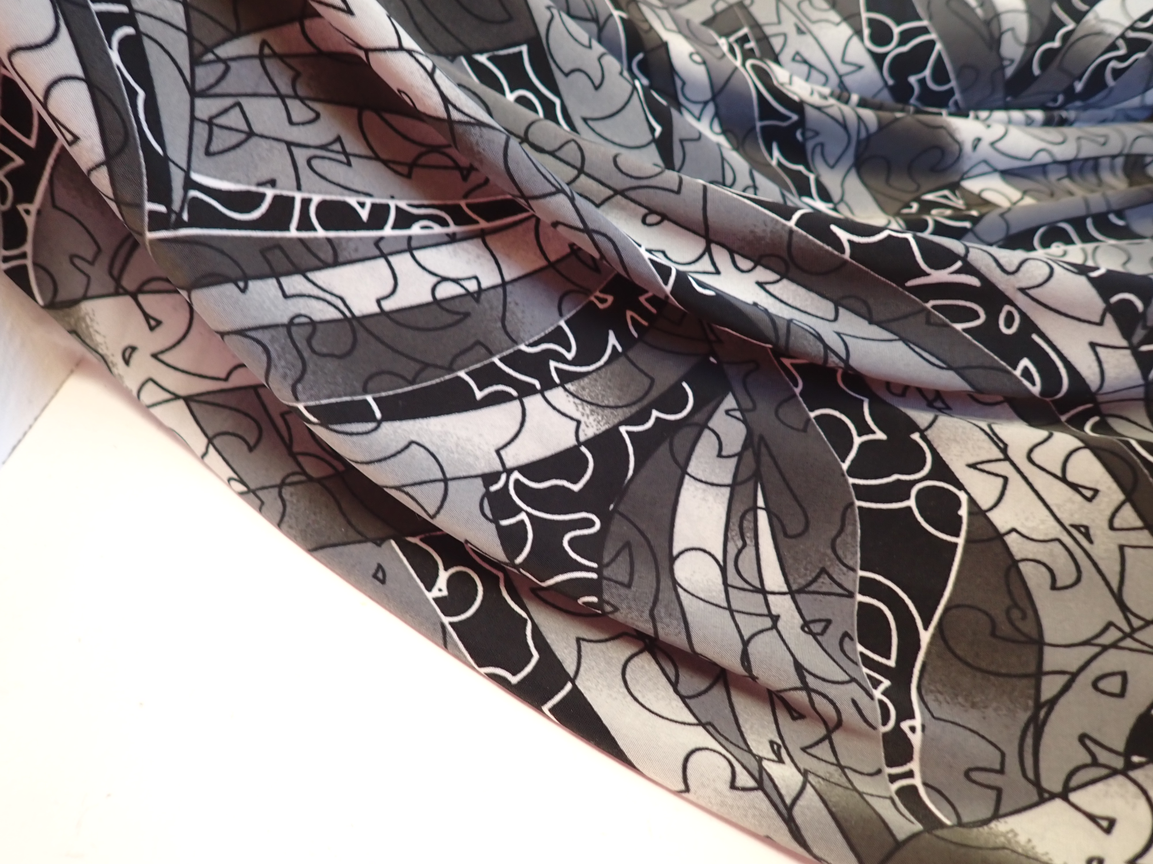 FUNKČNÍ ÚPLET - ČERNÁ + BÍLÁ