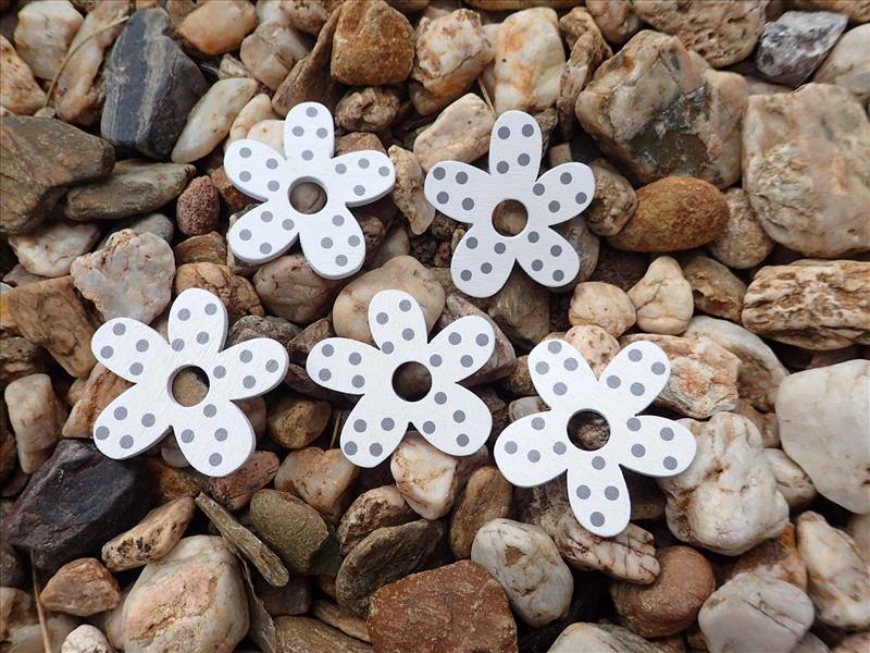 DEKORACE - DŘEVĚNÉ KYTIČKY