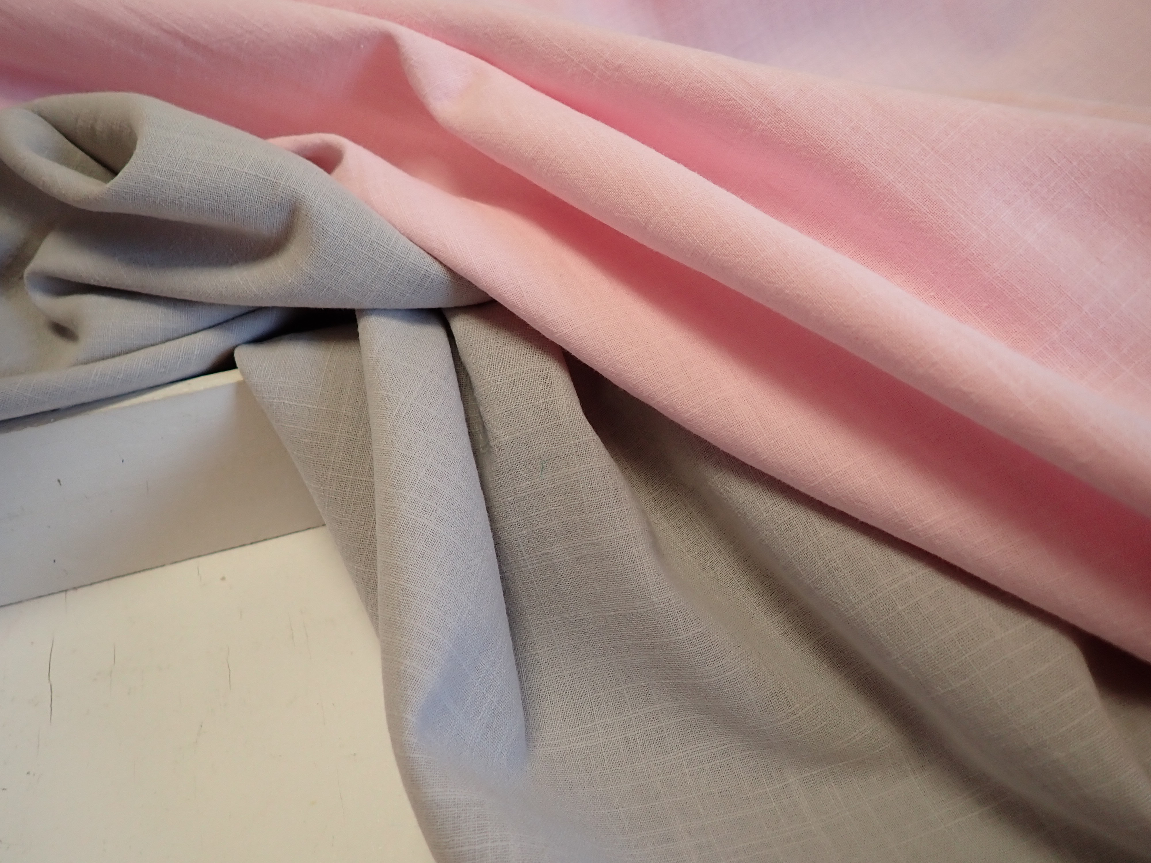 LÁTKA - LEN - SVĚTLE ŠEDÝ