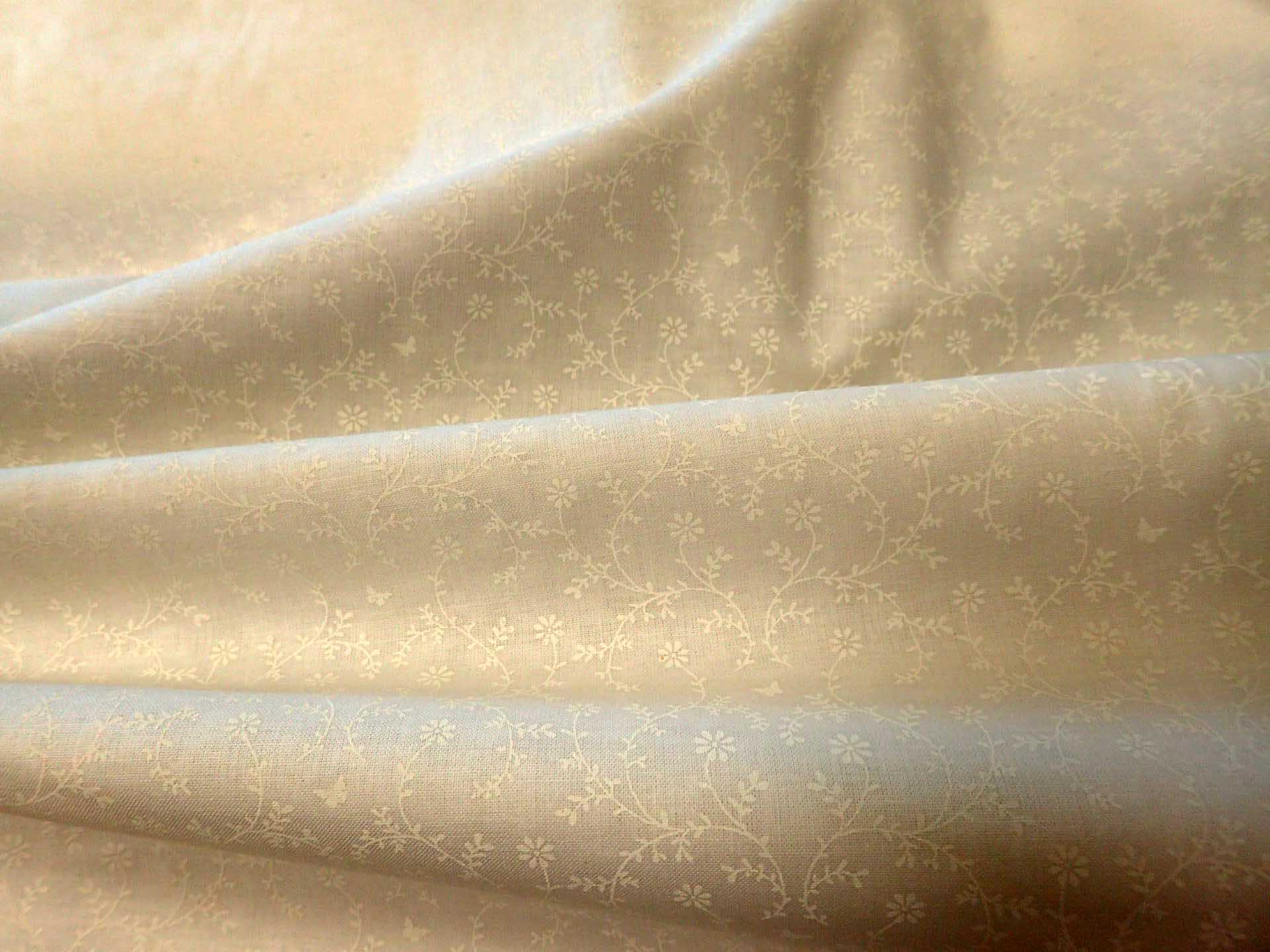 LÁTKA - BÍLÁ + BÍLÉ KYTIČKY