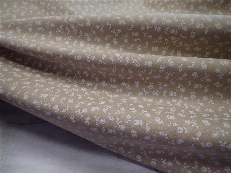 LÁTKA - BÉŽOVÁ + BÍLÉ KYTIČKY