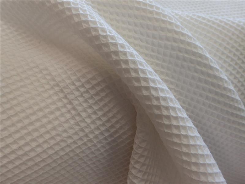 látka - WAFFLE - BÍLÁ