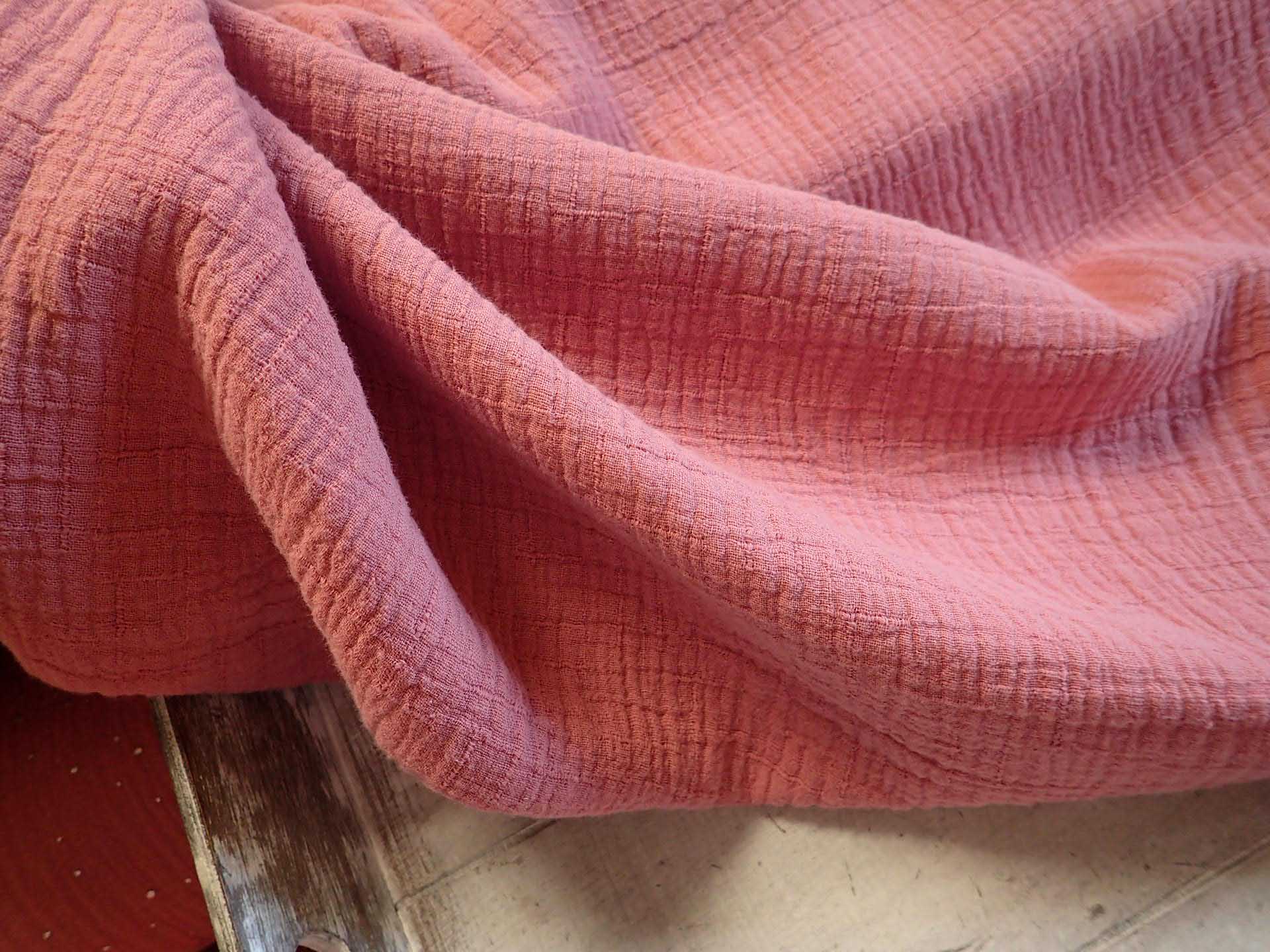 LÁTKA - DVOJITÁ GÁZOVINA - MUŠELÍN - EFEKT SILNÝCH NITEK