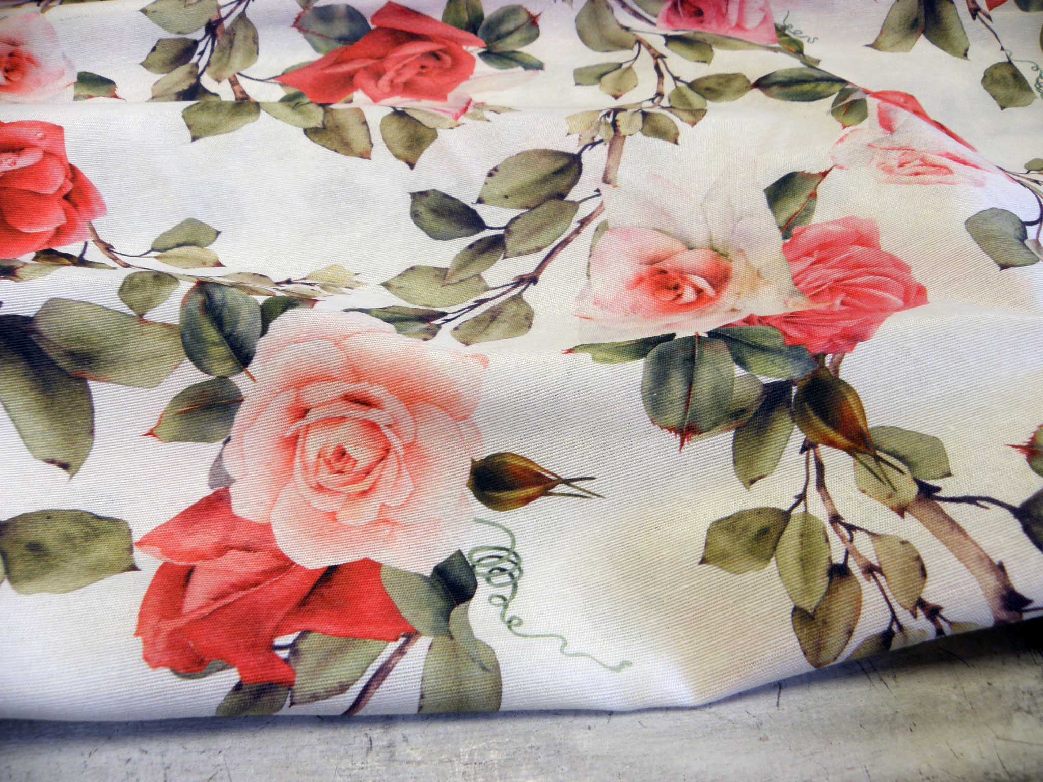 LÁTKA - POTAHOVKA - RŮŽE