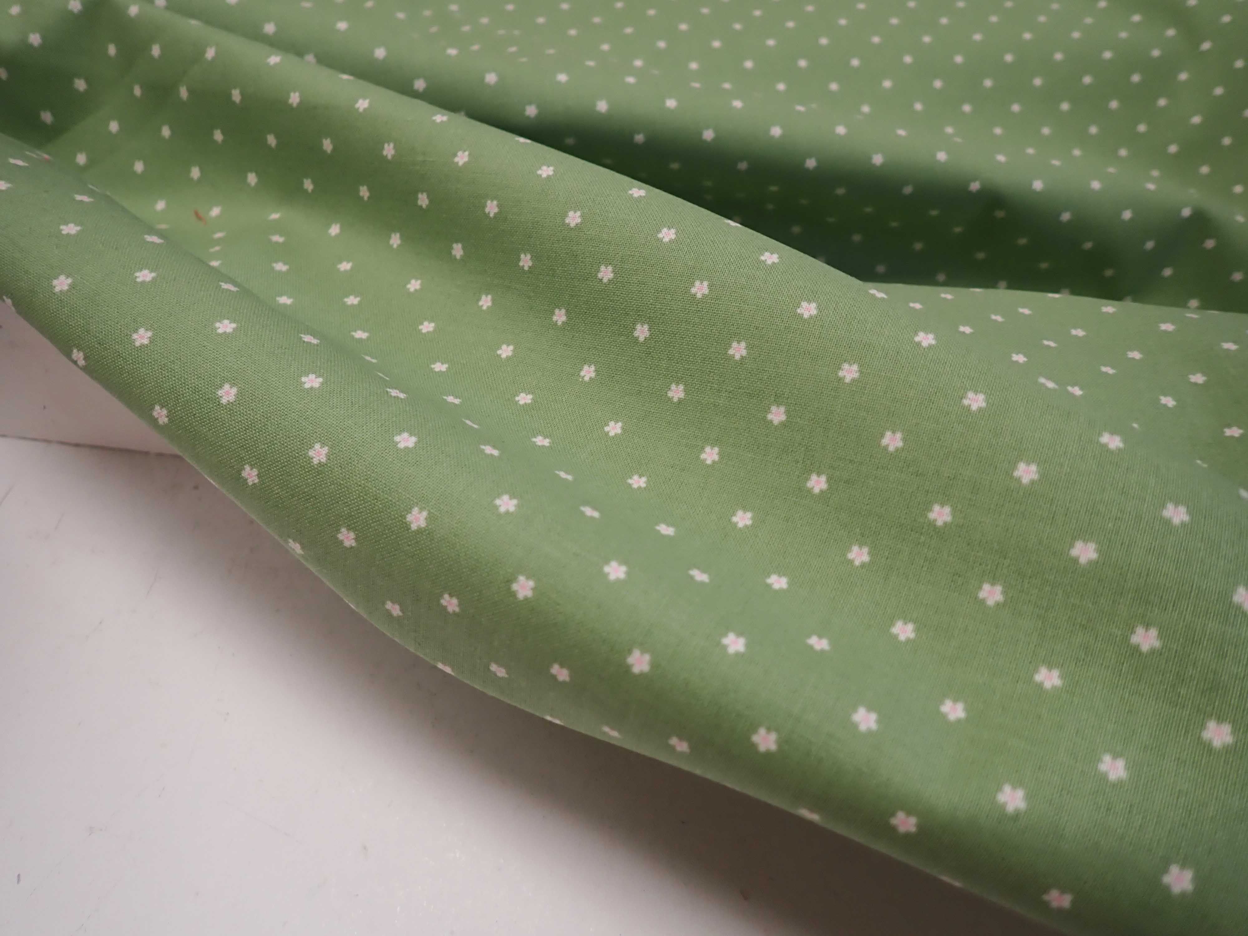 LÁTKA - ZELENÁ + KYTIČKY