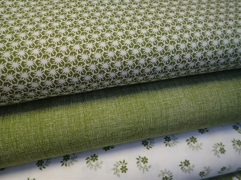 LÁTKA - OLIVOVĚ ZELENÁ + BÍLÉ  KYTIČKY