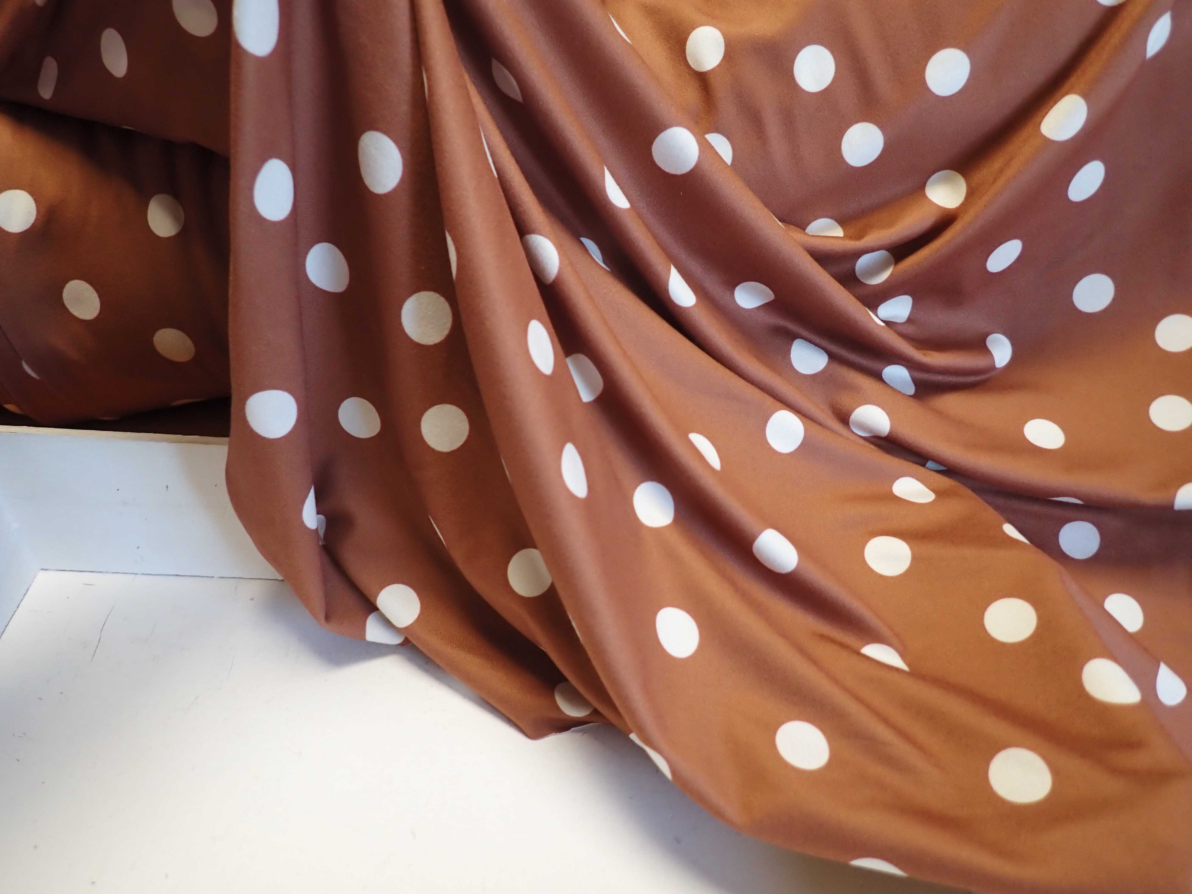 FUNKČNÍ ÚPLET - FOTOTISK - PUNTÍKY